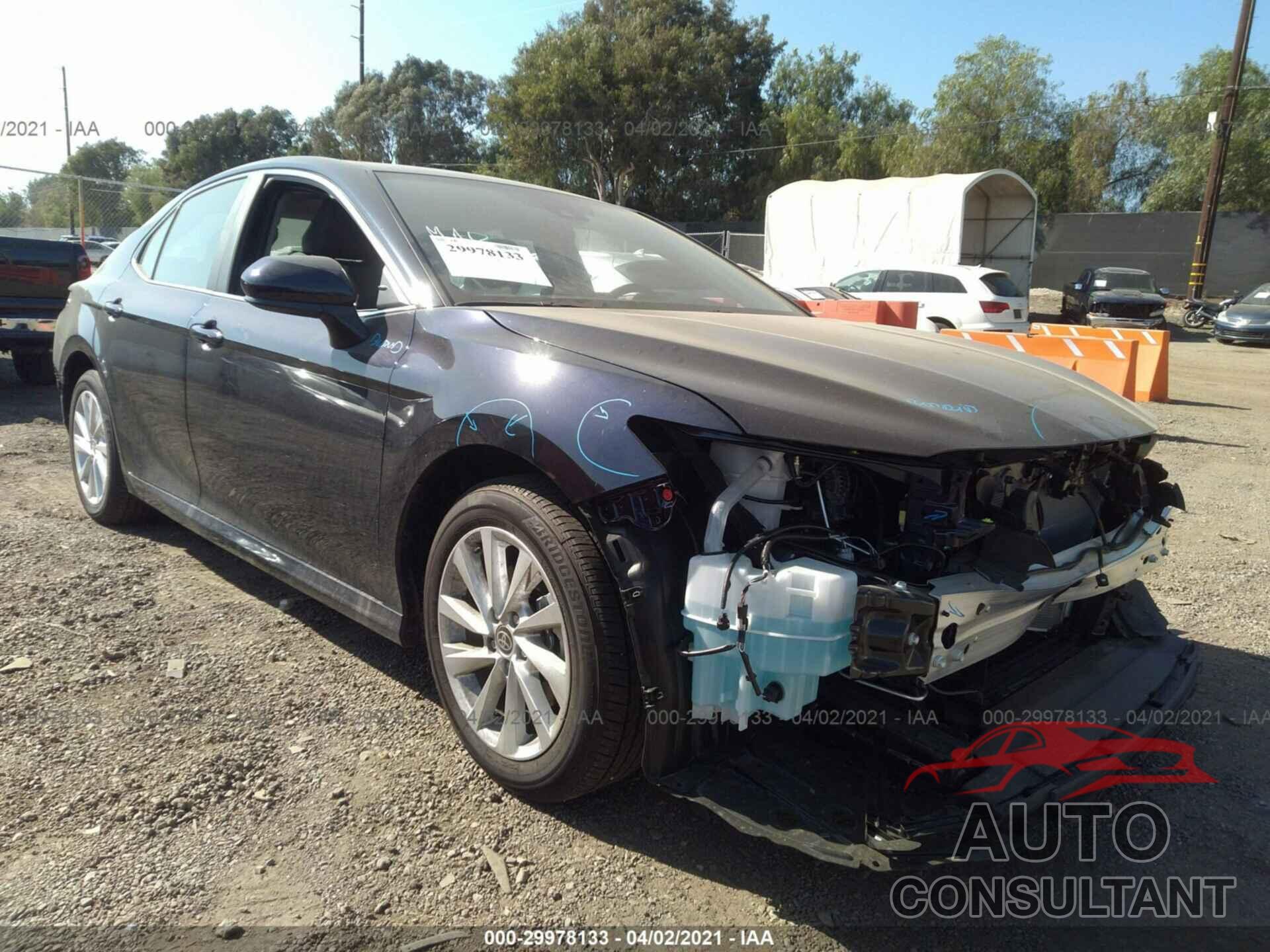 TOYOTA CAMRY 2021 - 4T1C11AK1MU550379