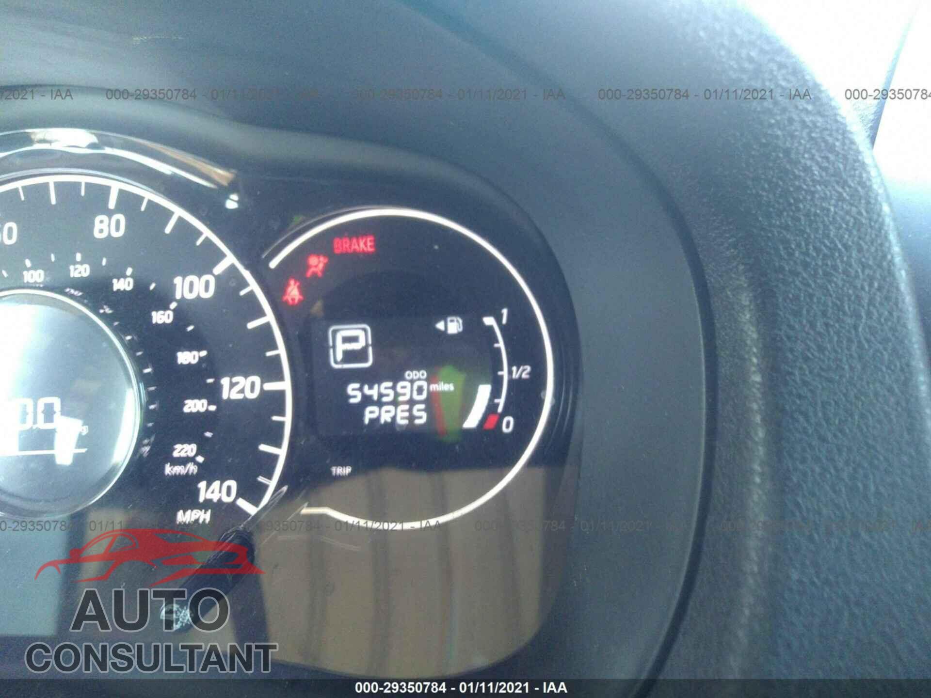 NISSAN VERSA NOTE 2017 - 3N1CE2CP0HL359854