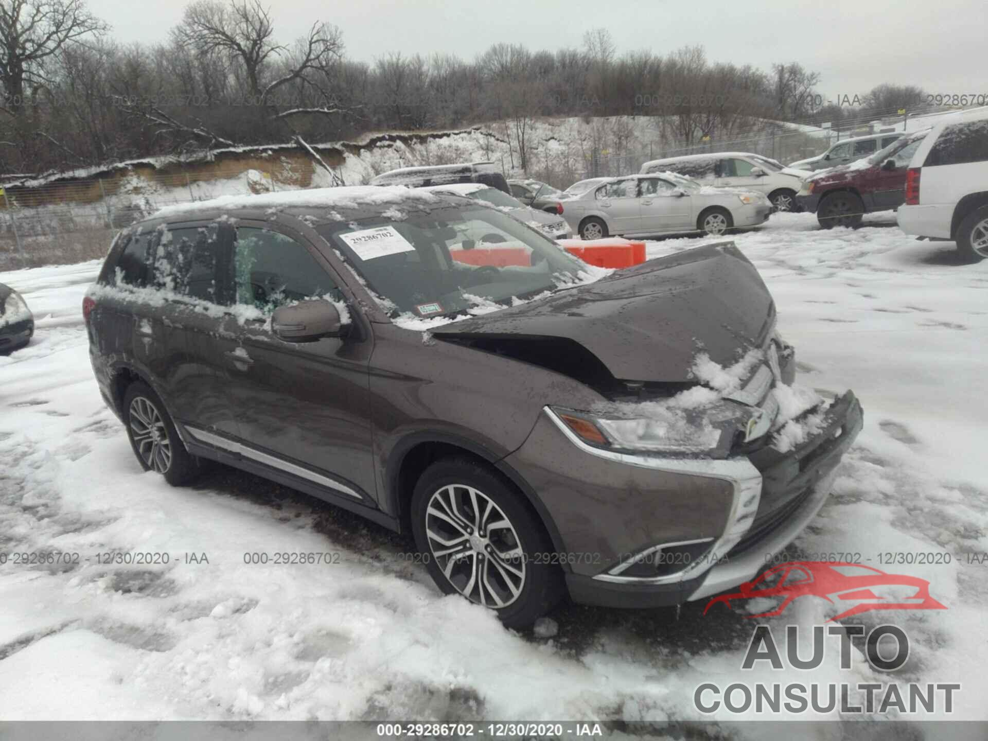 MITSUBISHI OUTLANDER 2018 - JA4AZ3A31JZ063992