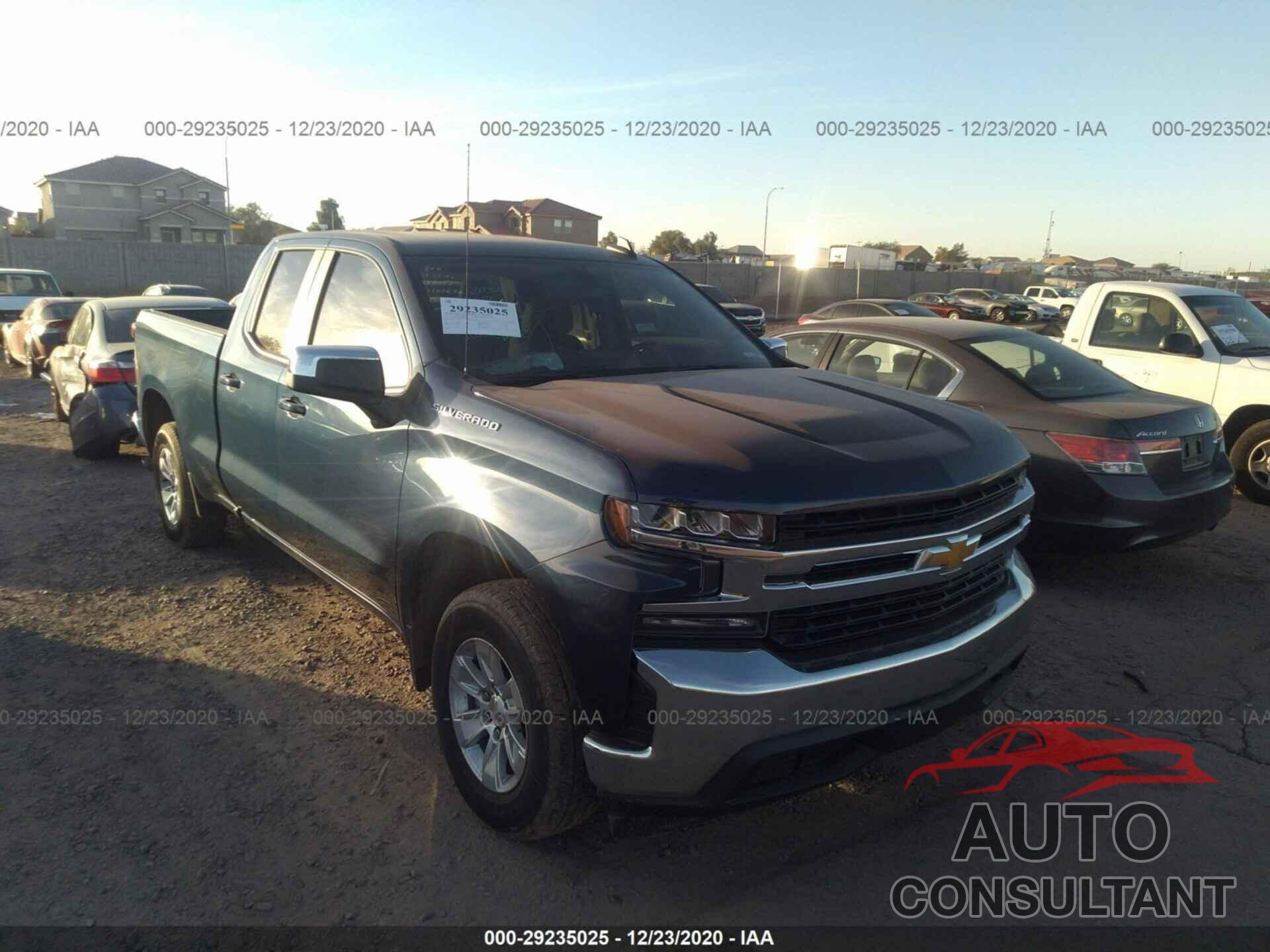 CHEVROLET SILVERADO 1500 2019 - 1GCRWCEDXKZ236141