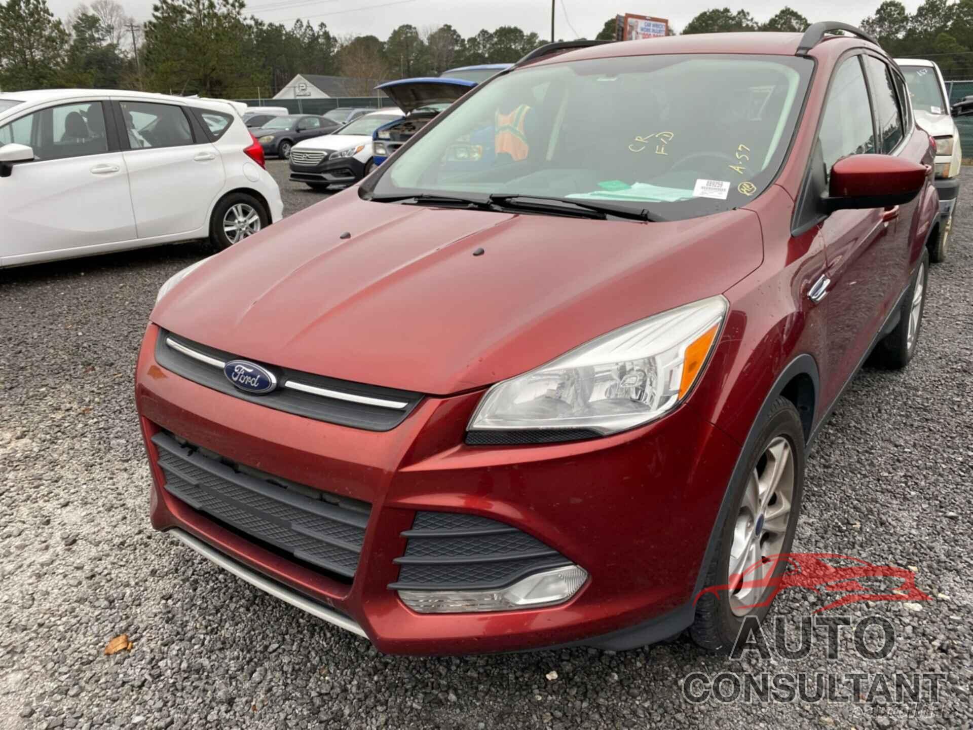 FORD ESCAPE 2016 - 1FMCU0GXXGUC67861