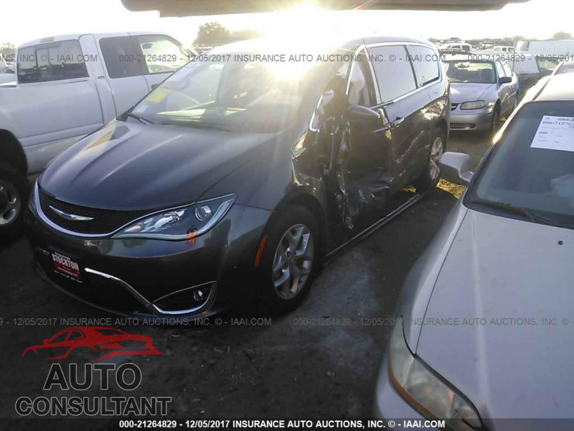 Chrysler Pacifica 2017 - 2C4RC1BG8HR788445