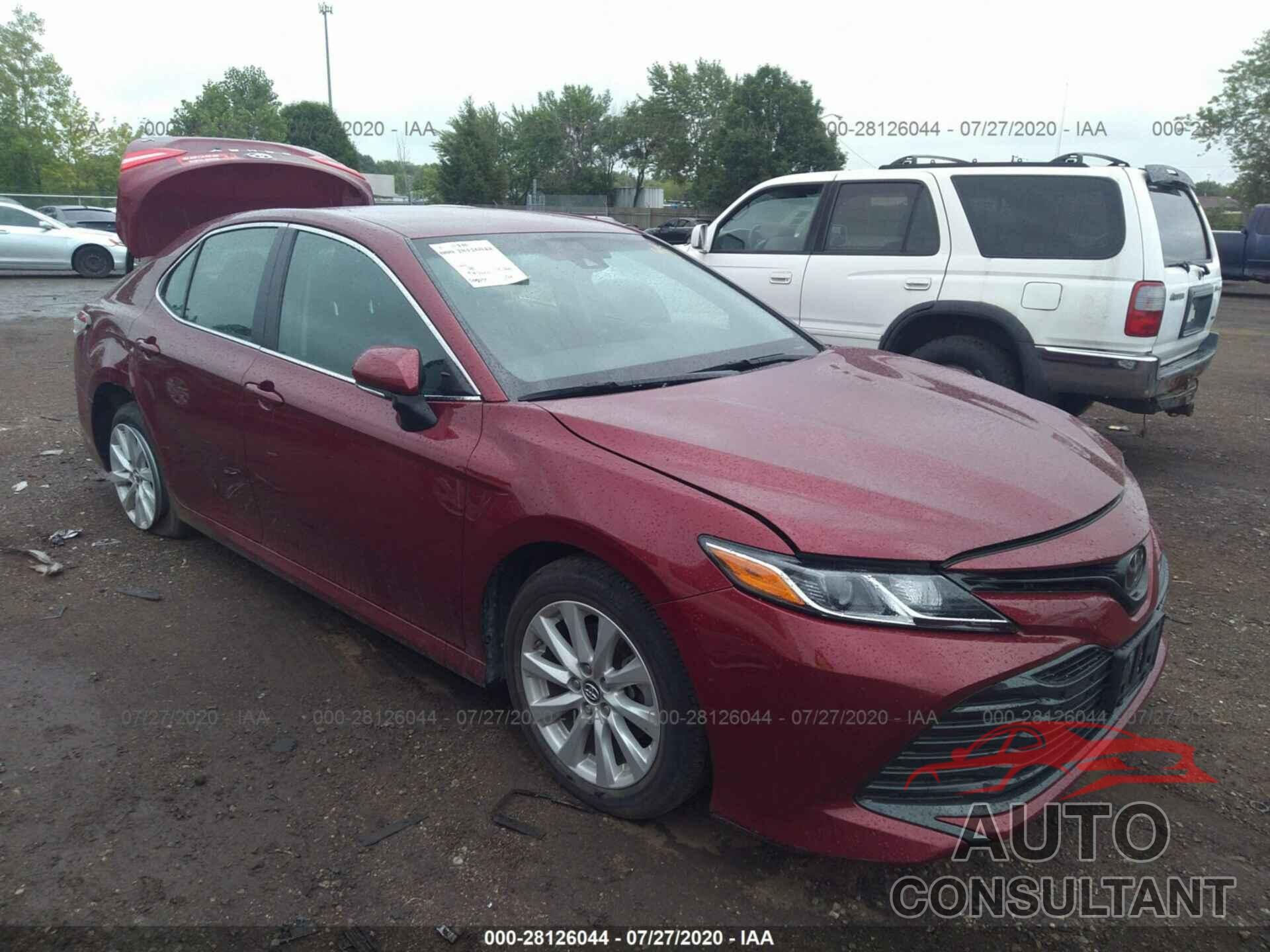 Toyota Camry 2018 - 4T1B11HK7JU554658