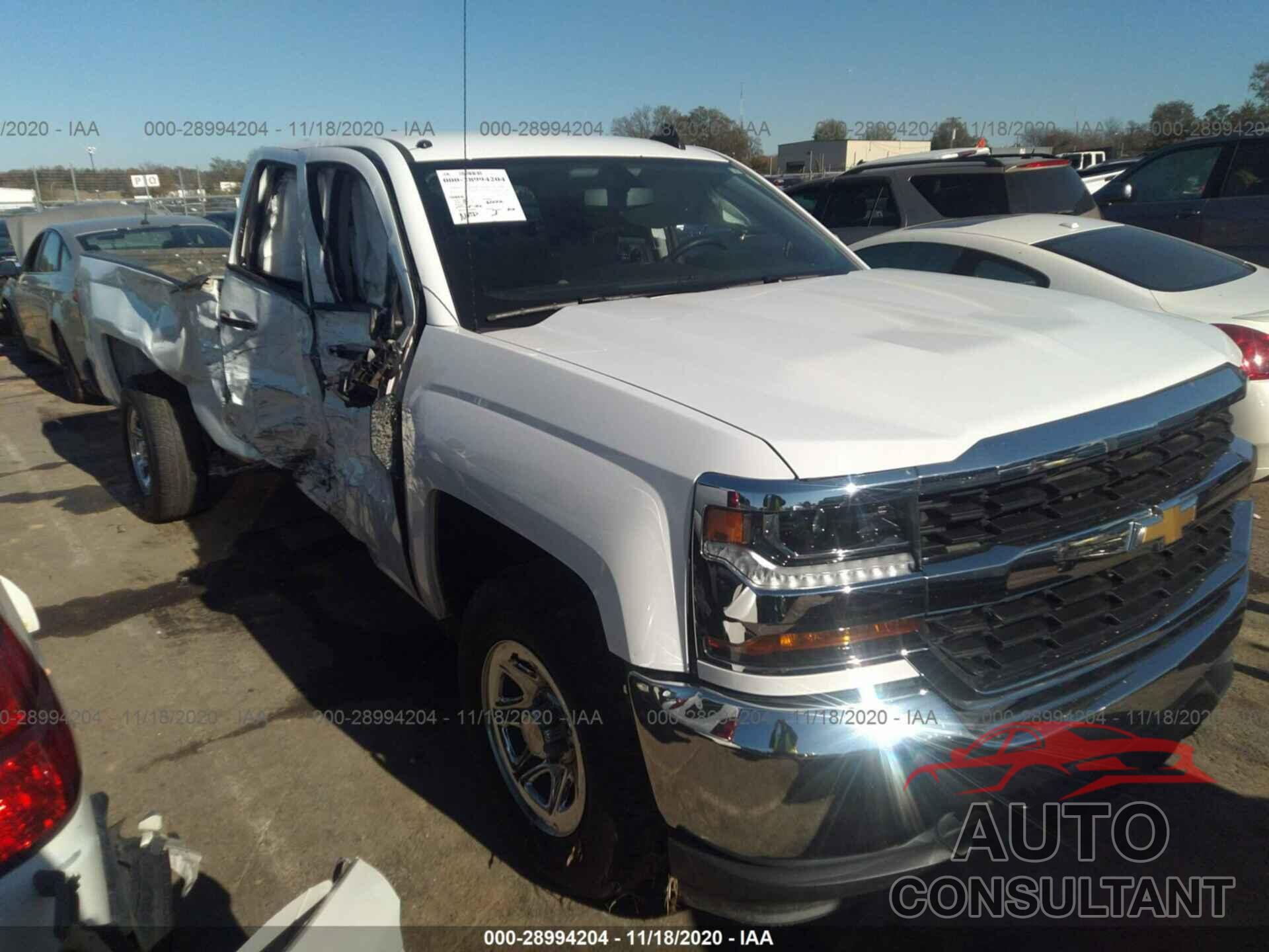 CHEVROLET SILVERADO 1500 2018 - 1GCRCNEH1JZ179592