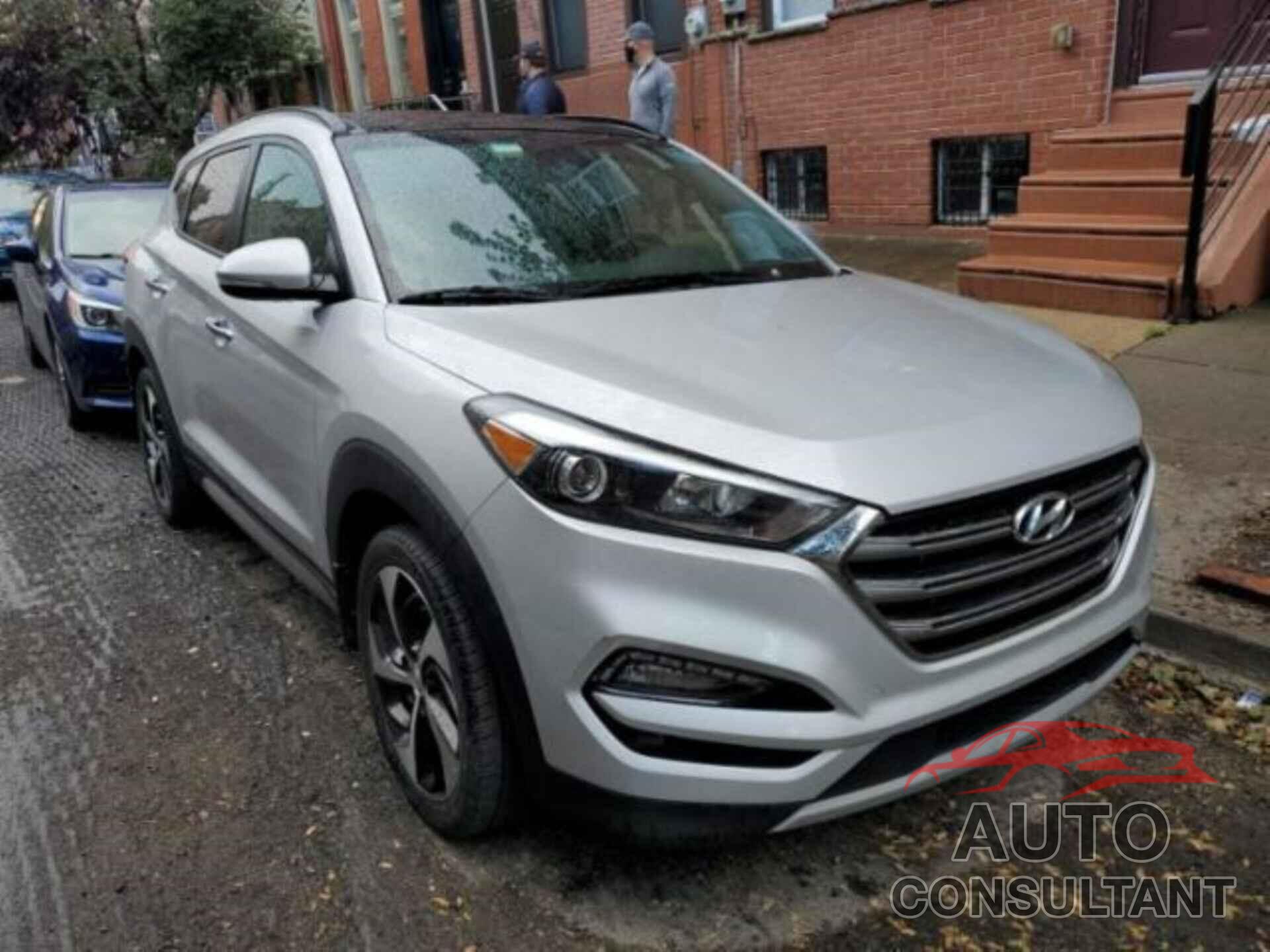 HYUNDAI TUCSON 2017 - KM8J3CA20HU293203