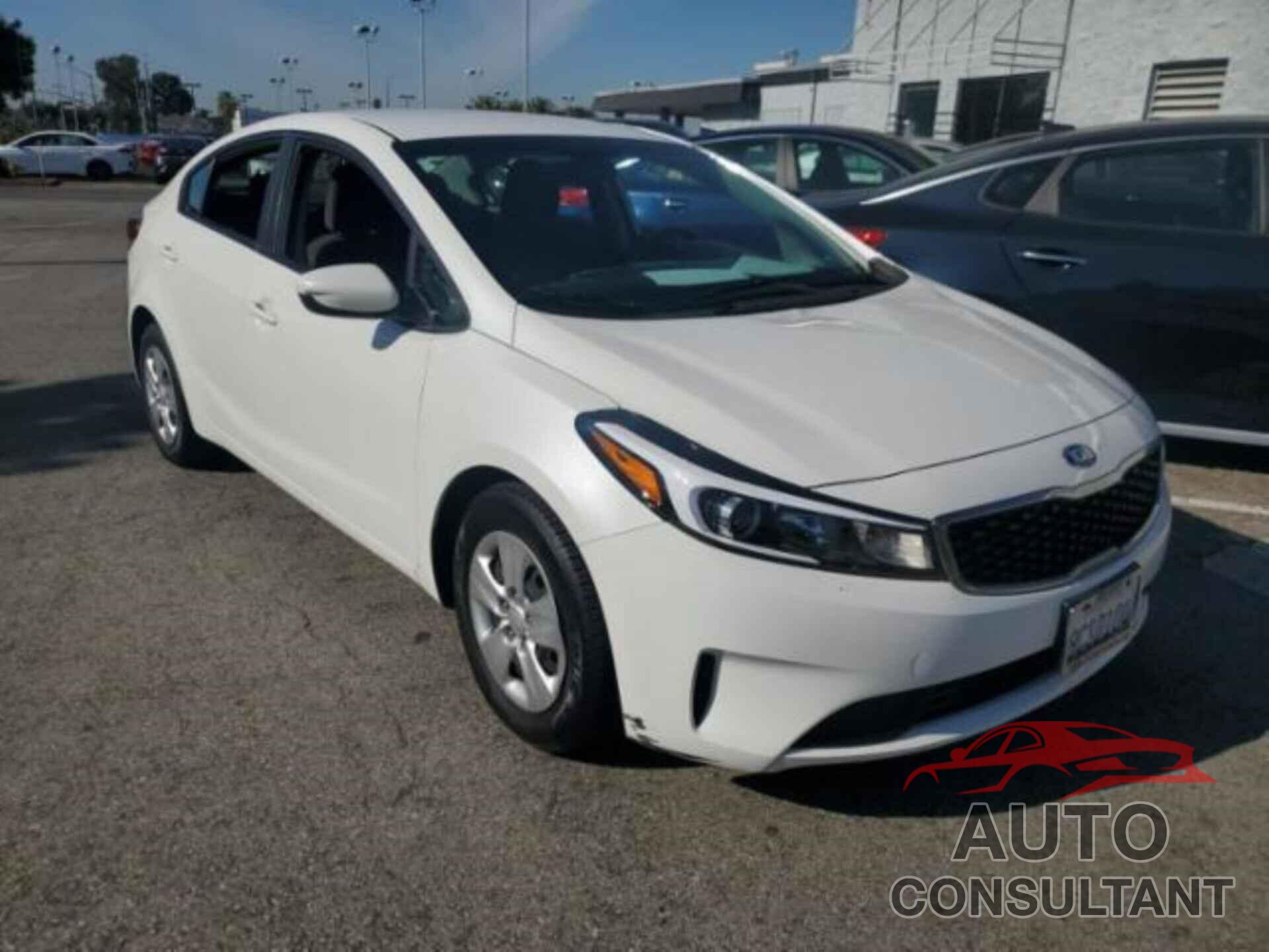 KIA FORTE 2018 - 3KPFL4A7XJE209405