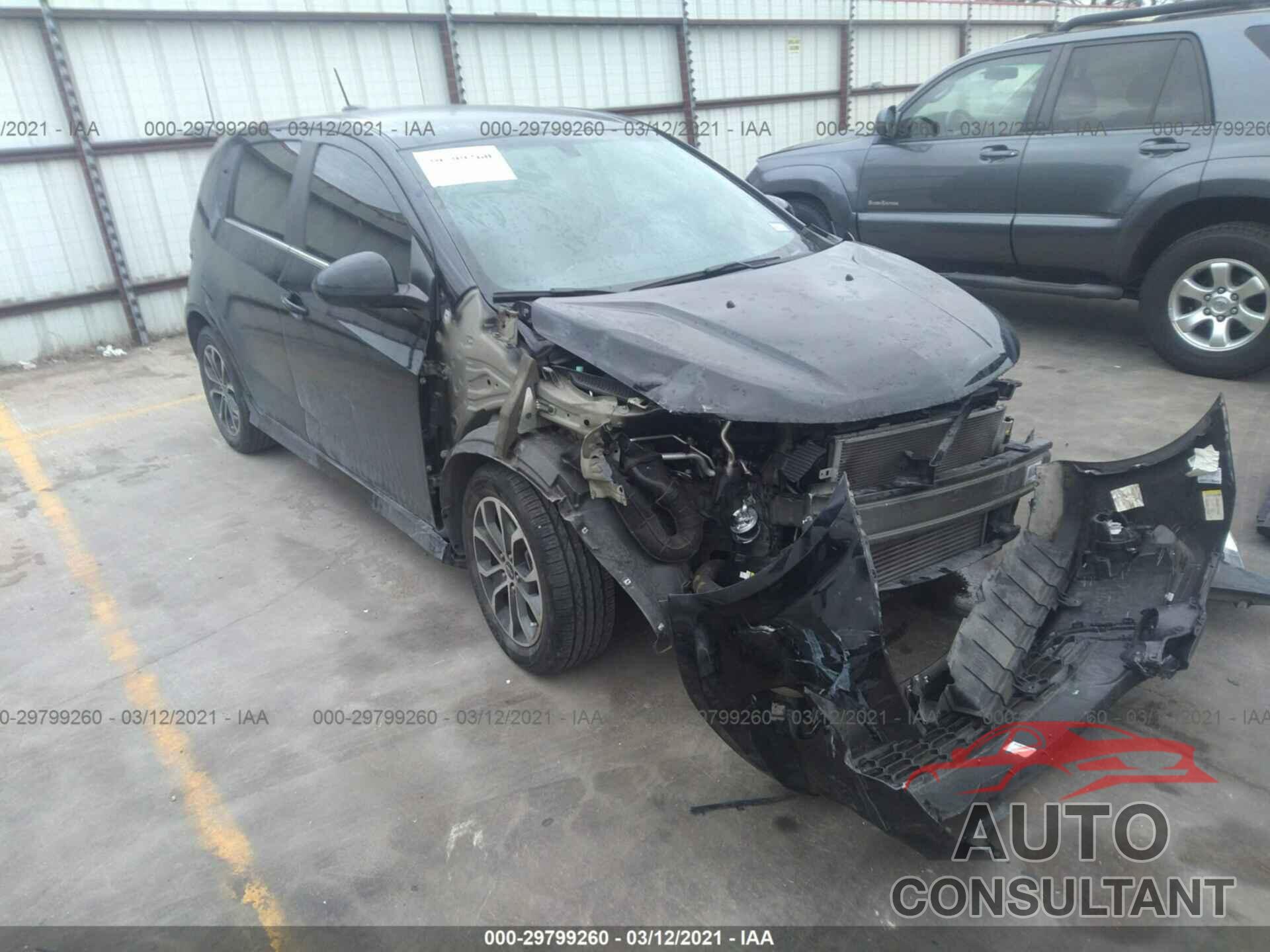 CHEVROLET SONIC 2020 - 1G1JD6SB5L4106783