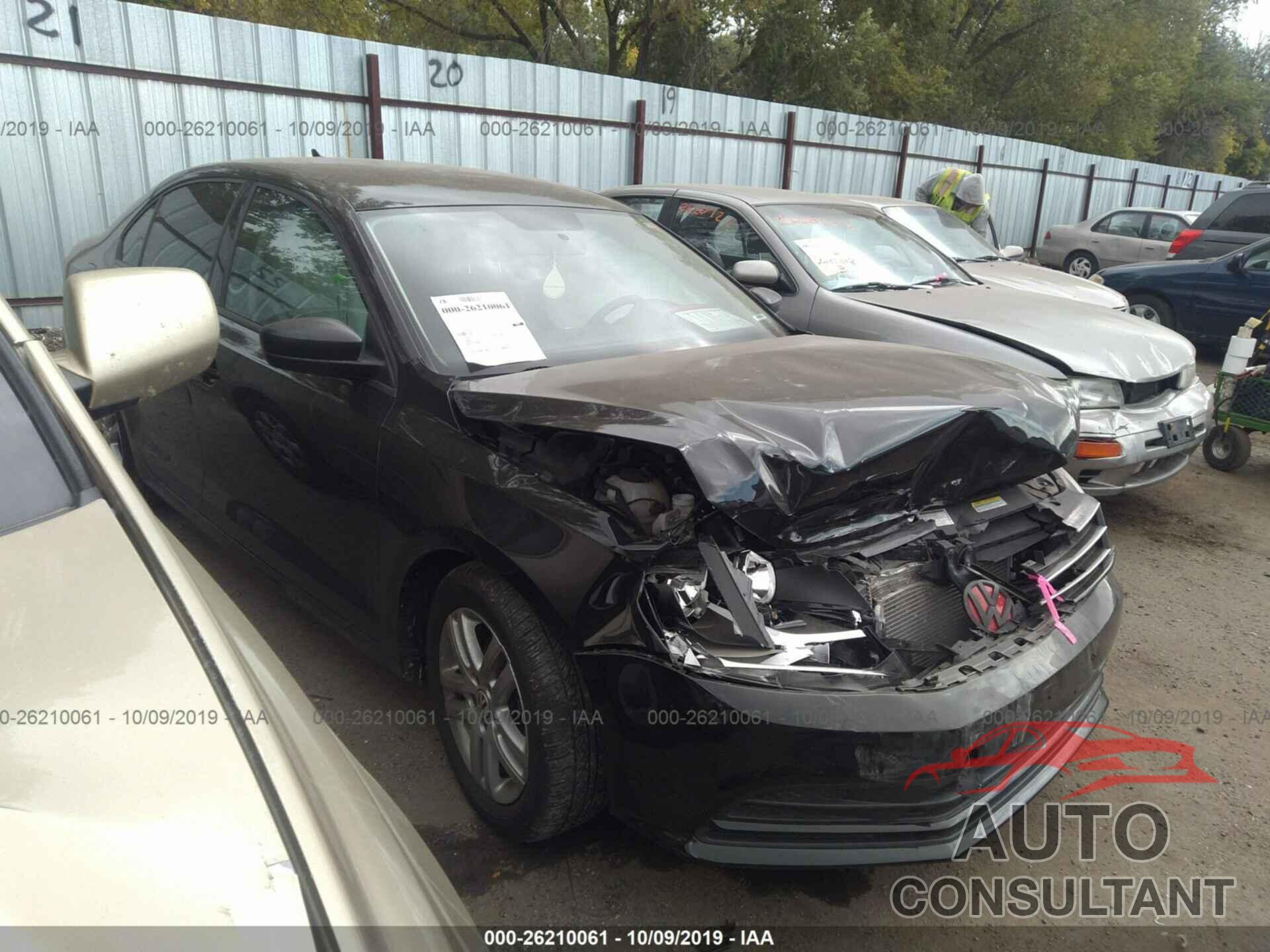 VOLKSWAGEN JETTA 2015 - 3VWLA7AJ8FM210102