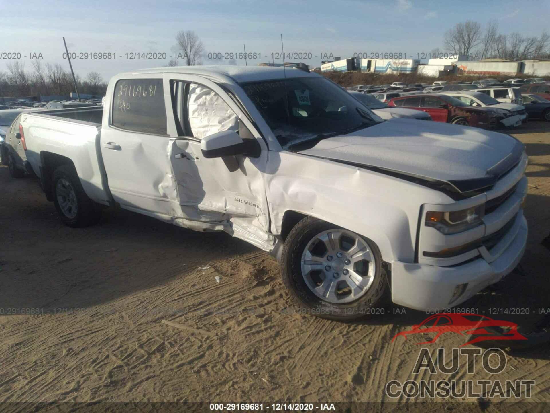 CHEVROLET SILVERADO 1500 2018 - 3GCUKREC1JG332478
