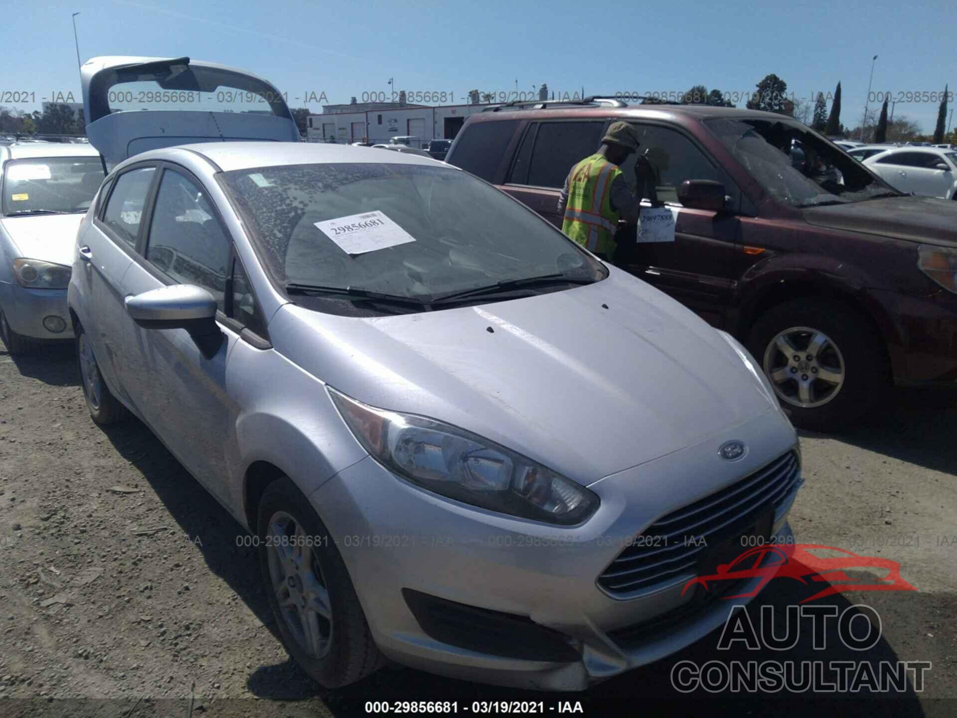 FORD FIESTA 2018 - 3FADP4EJ7JM114233