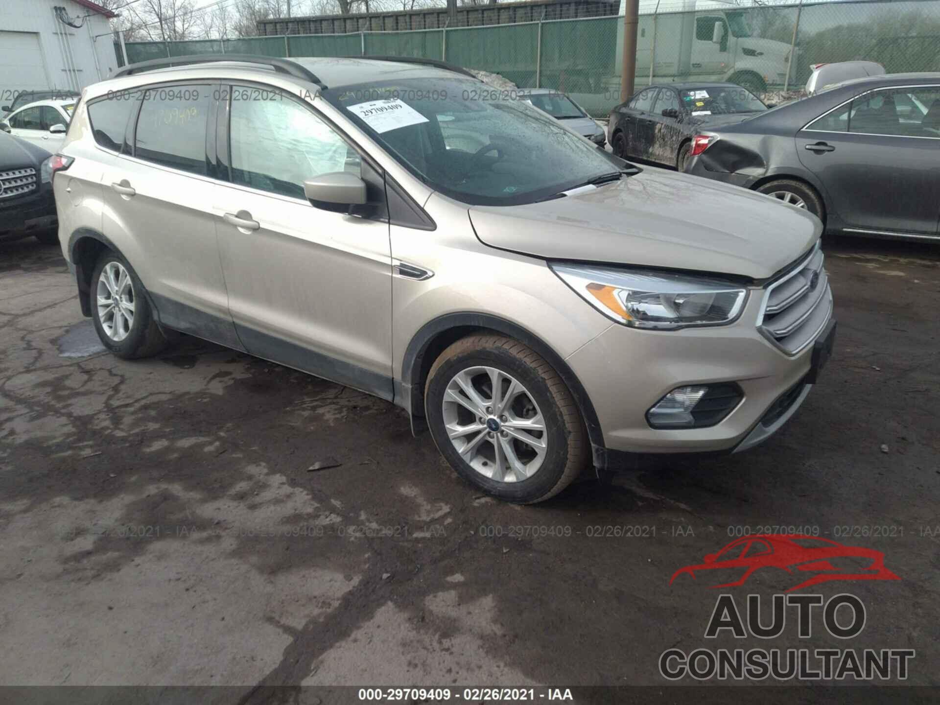 FORD ESCAPE 2018 - 1FMCU0GD8JUB76584