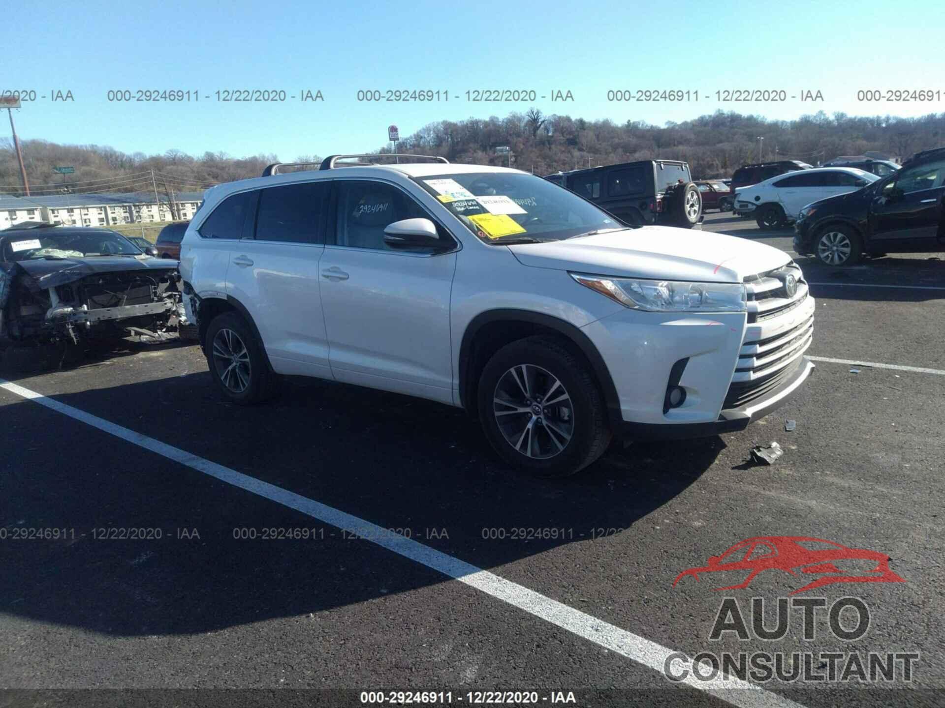TOYOTA HIGHLANDER 2018 - 5TDBZRFH9JS905528