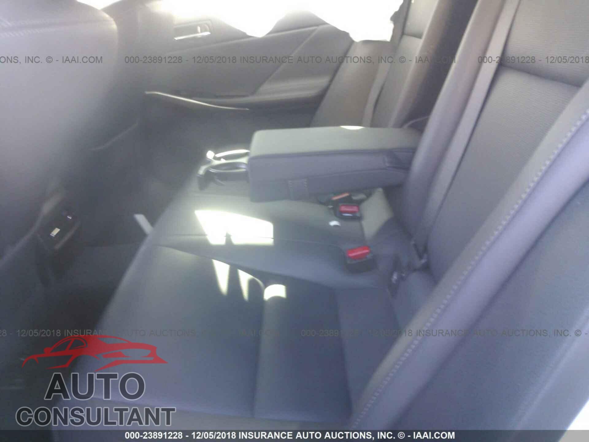LEXUS IS 2016 - JTHBA1D23G5007768