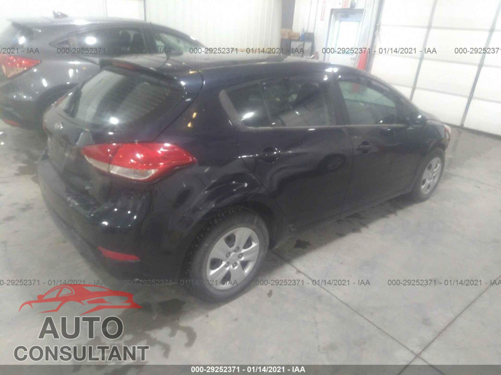 KIA FORTE5 2017 - KNAFK5A82H5674880