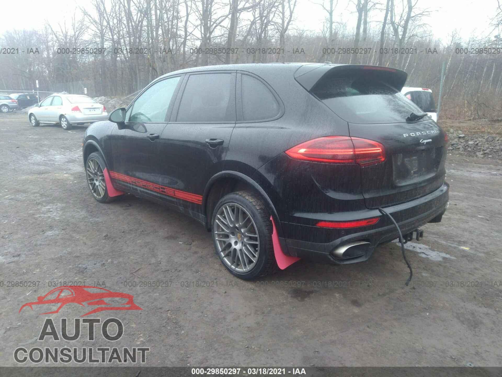 PORSCHE CAYENNE 2017 - WP1AA2A27HKA80196