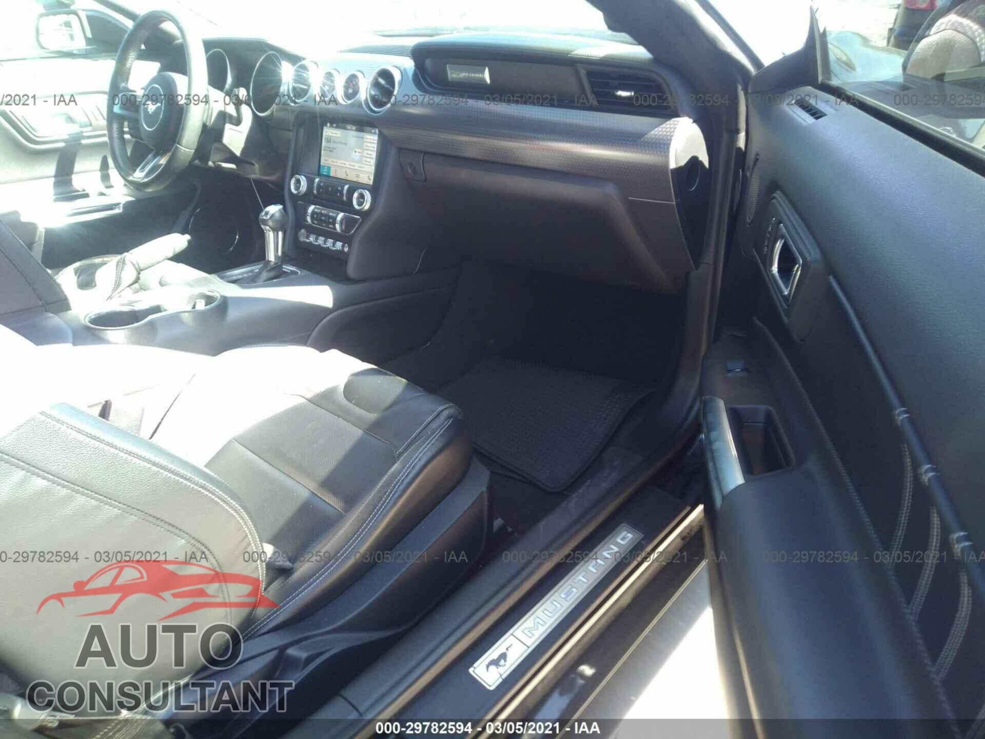 FORD MUSTANG 2018 - 1FA6P8CF1J5177302