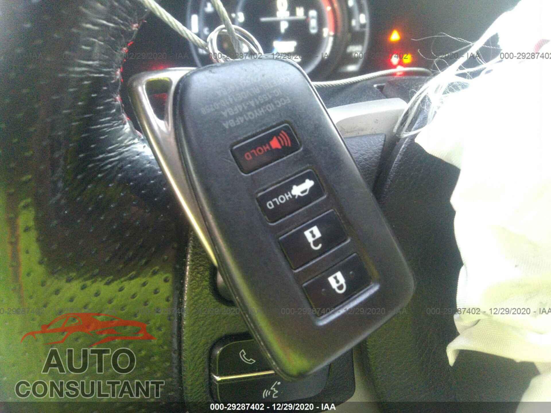 LEXUS IS 2017 - JTHBA1D29H5042347