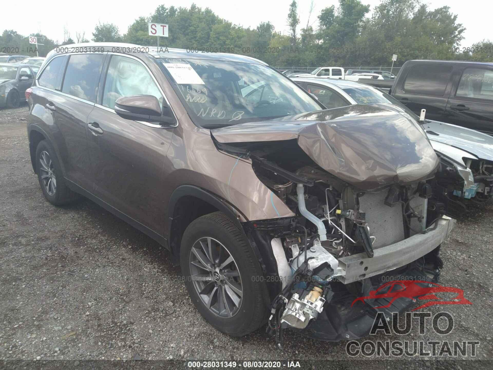 TOYOTA HIGHLANDER 2019 - 5TDJZRFH3KS987219
