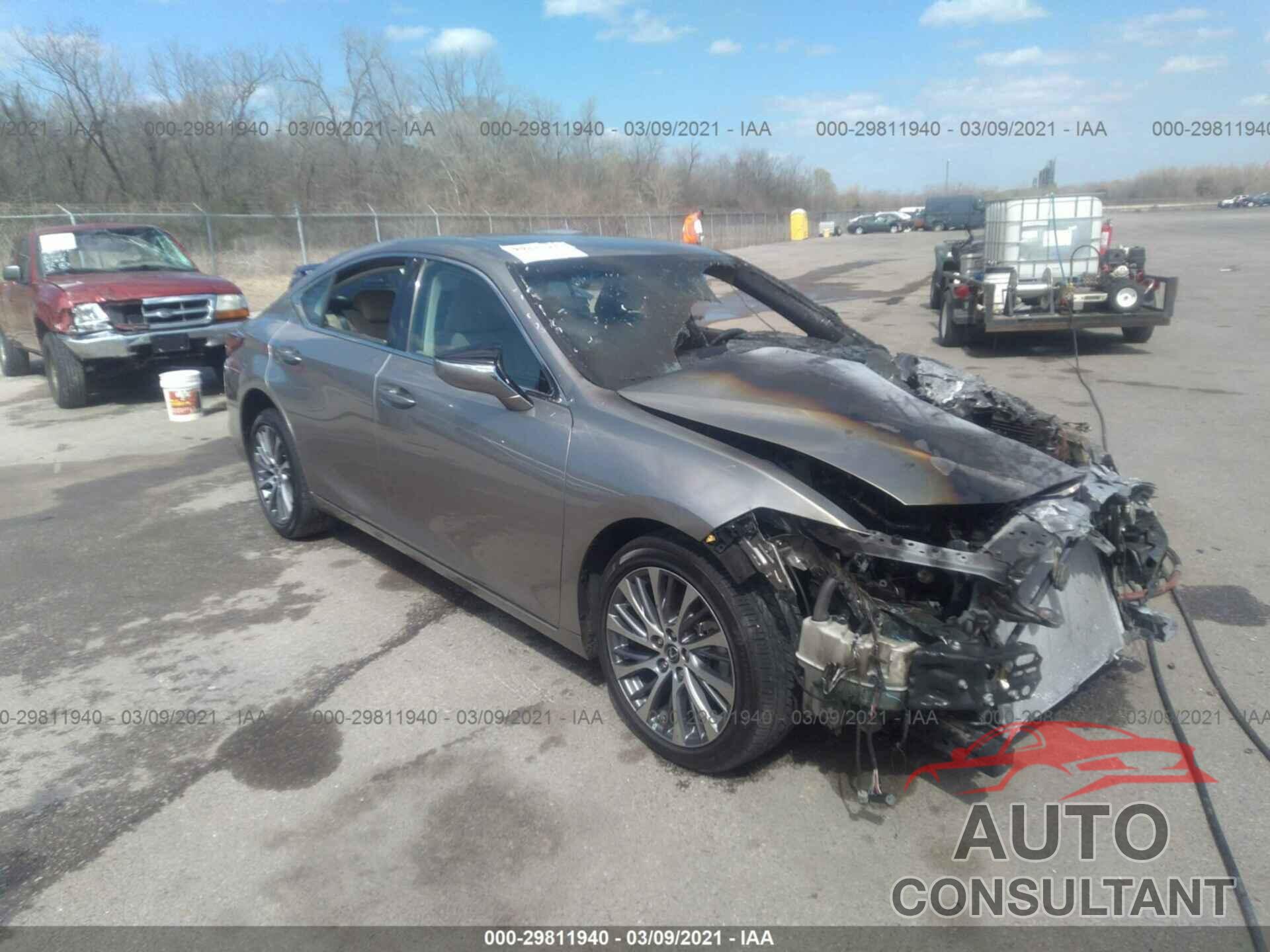 LEXUS ES 2020 - 58ADZ1B17LU059583