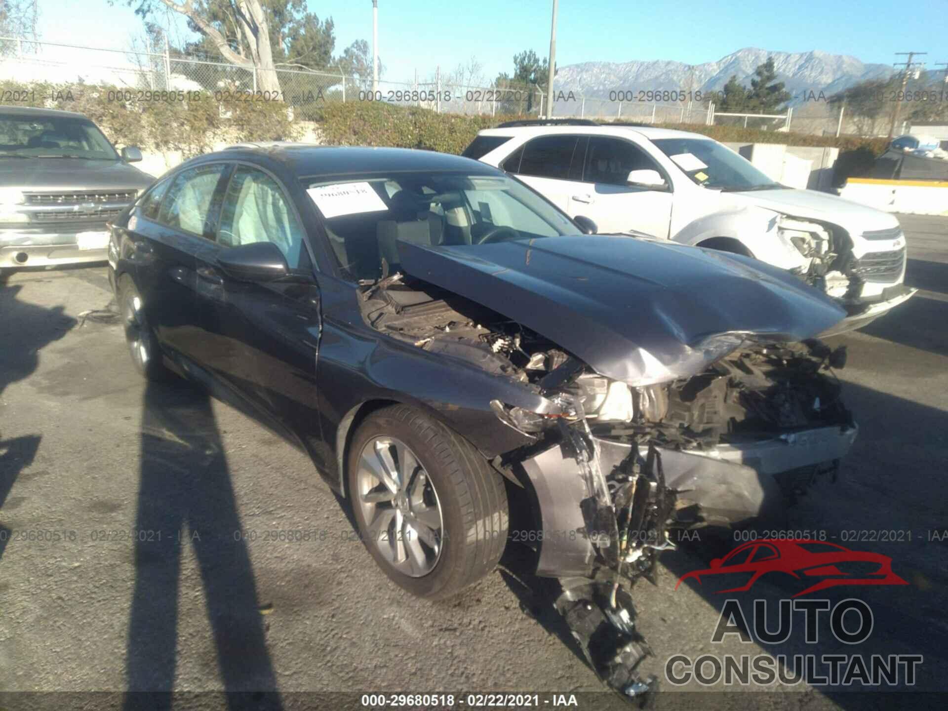 HONDA ACCORD SEDAN 2018 - 1HGCV1F10JA057610