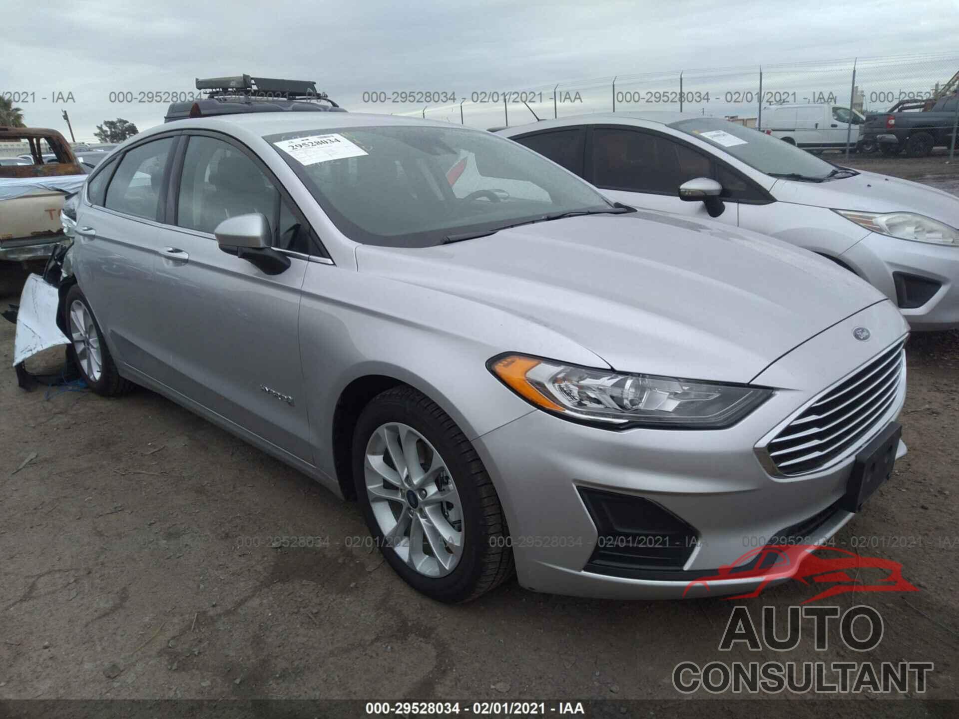 FORD FUSION HYBRID 2019 - 3FA6P0LU4KR174487