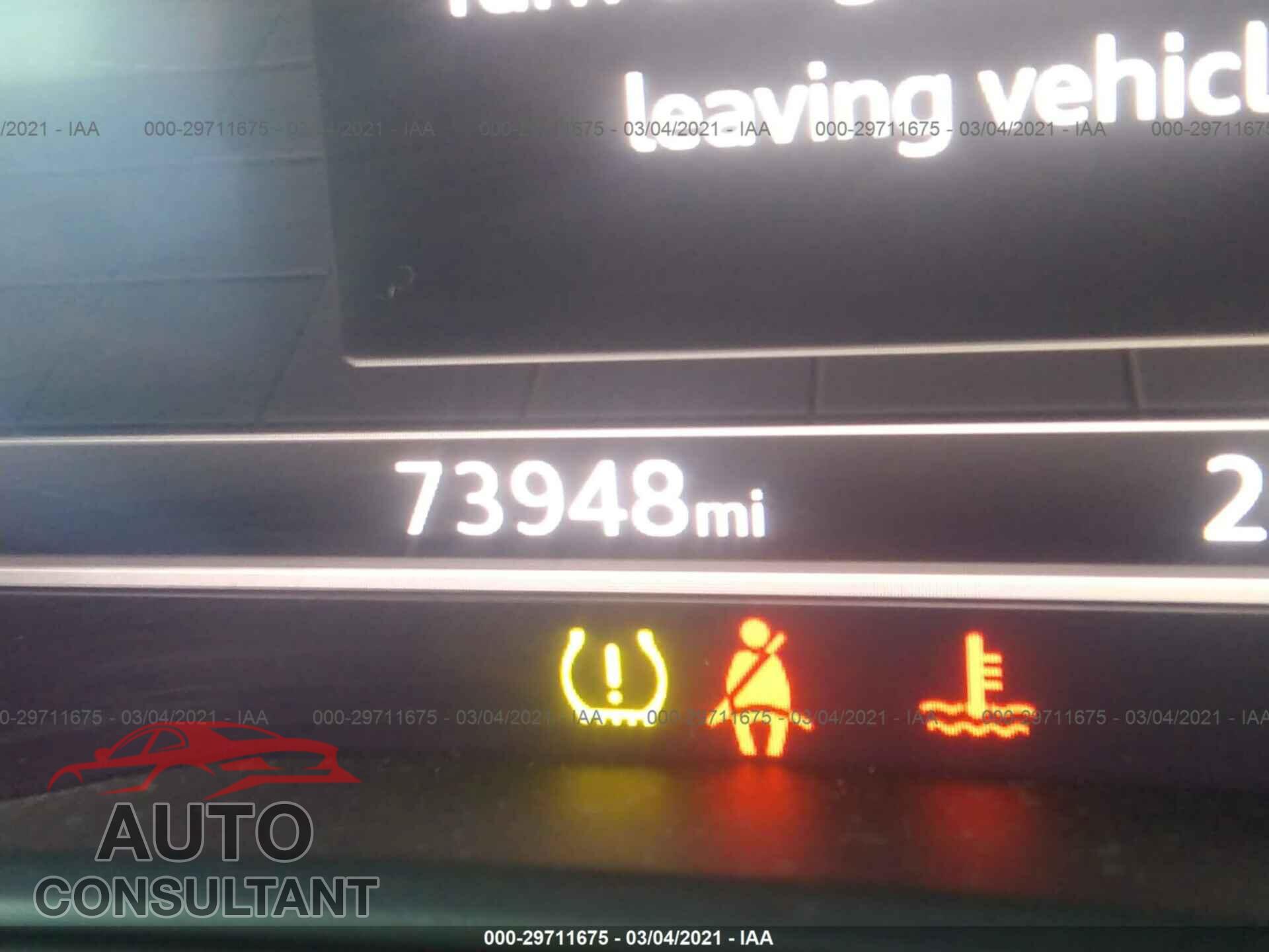 AUDI A4 2017 - WAUDNAF46HN052344