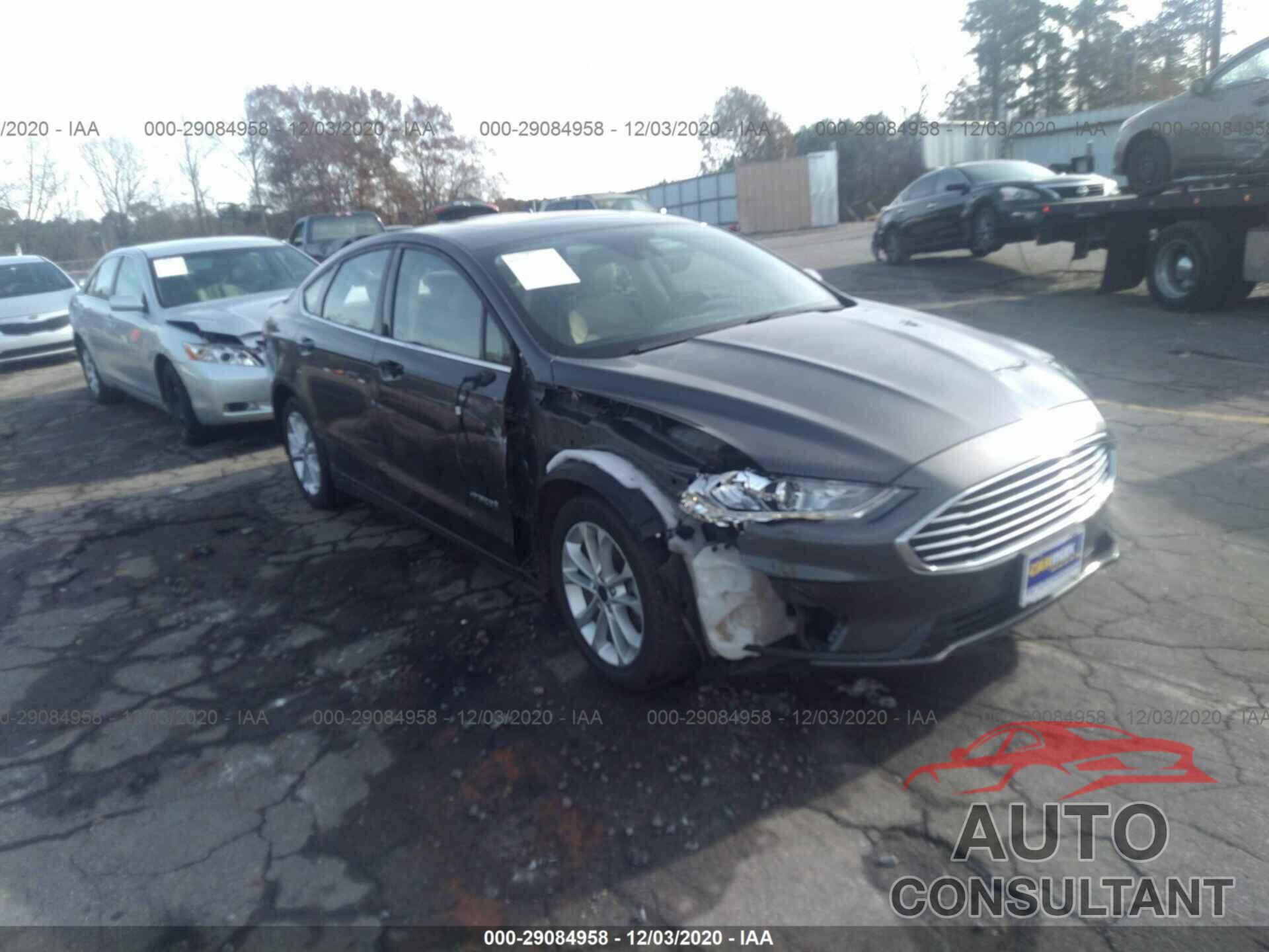 FORD FUSION HYBRID 2019 - 3FA6P0LU8KR262121