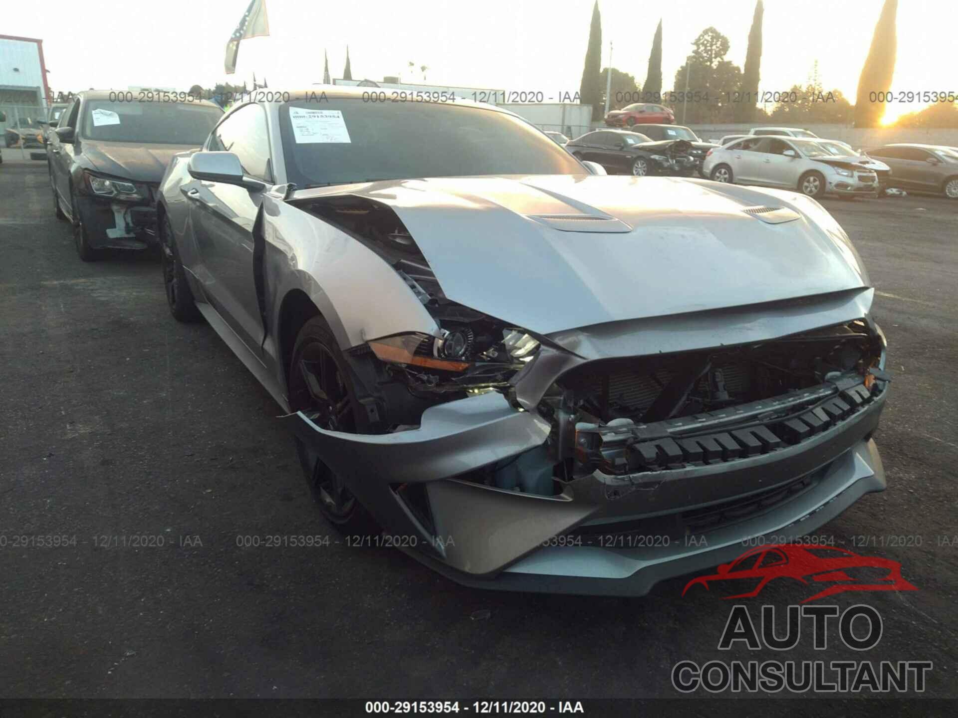 FORD MUSTANG 2020 - 1FA6P8TH8L5111561