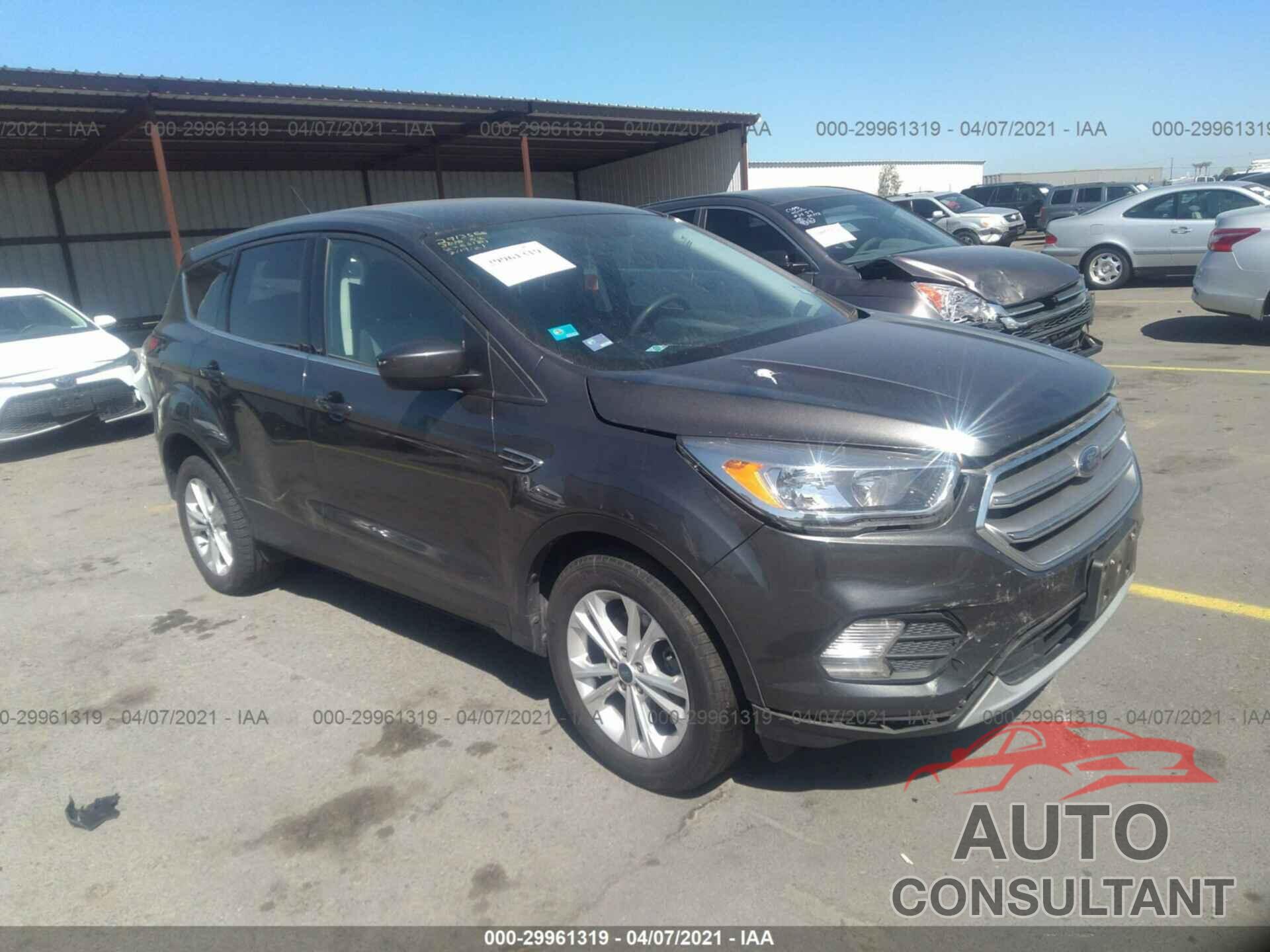 FORD ESCAPE 2017 - 1FMCU0GD3HUE93716
