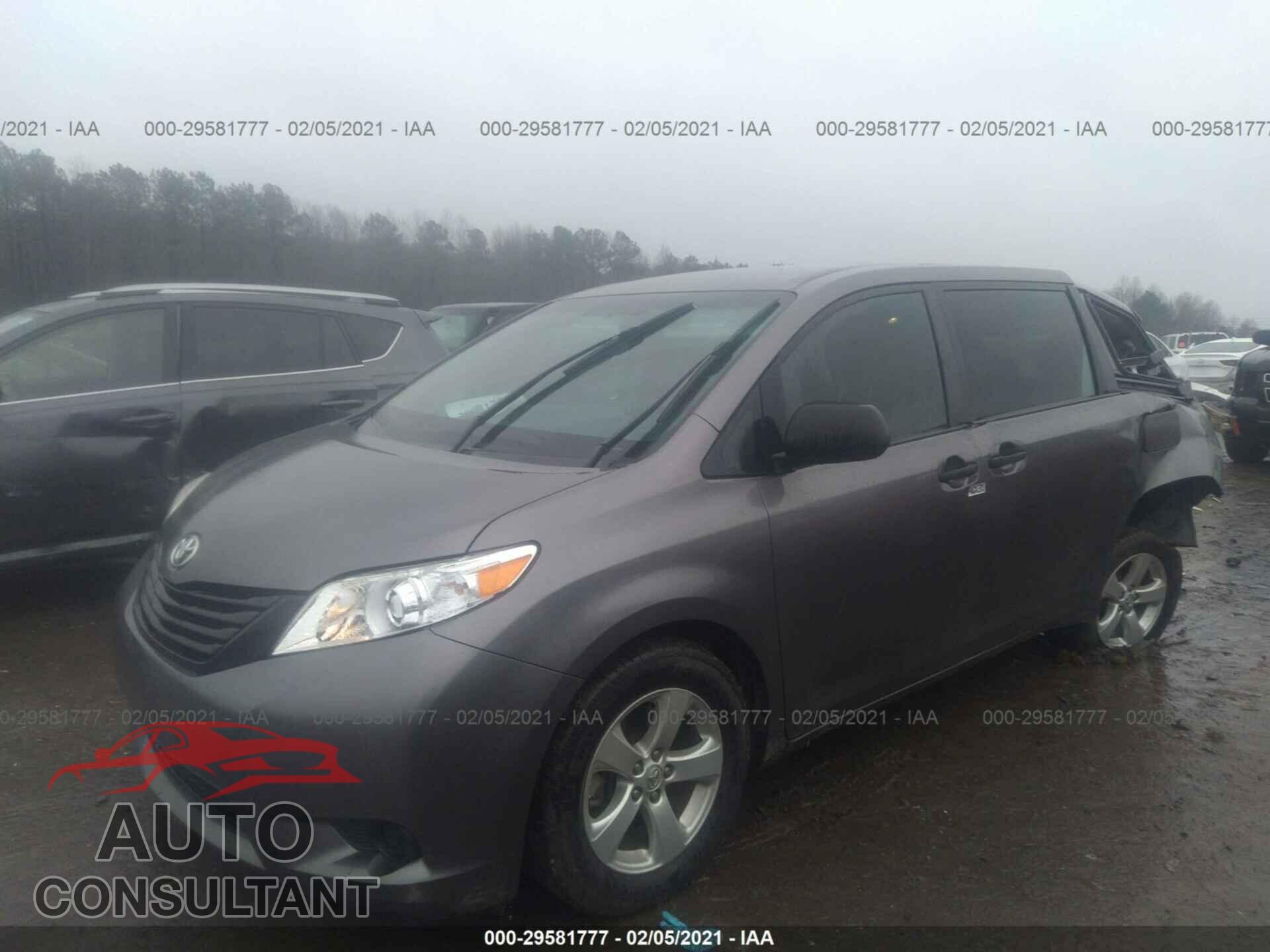 TOYOTA SIENNA 2017 - 5TDZZ3DC8HS794144