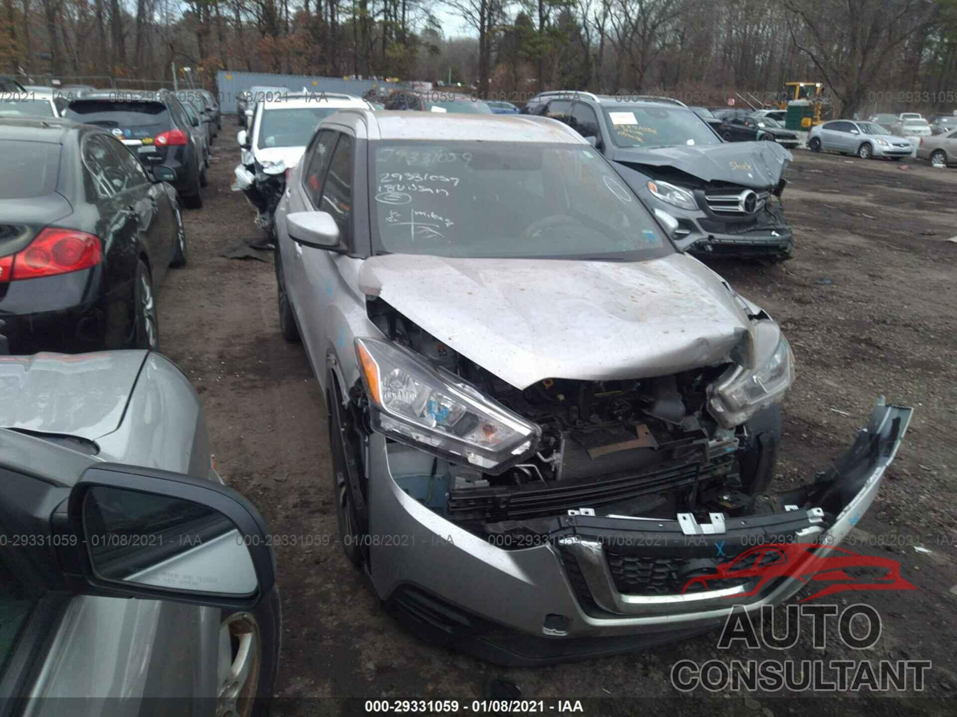 NISSAN KICKS 2018 - 3N1CP5CU8JL513461