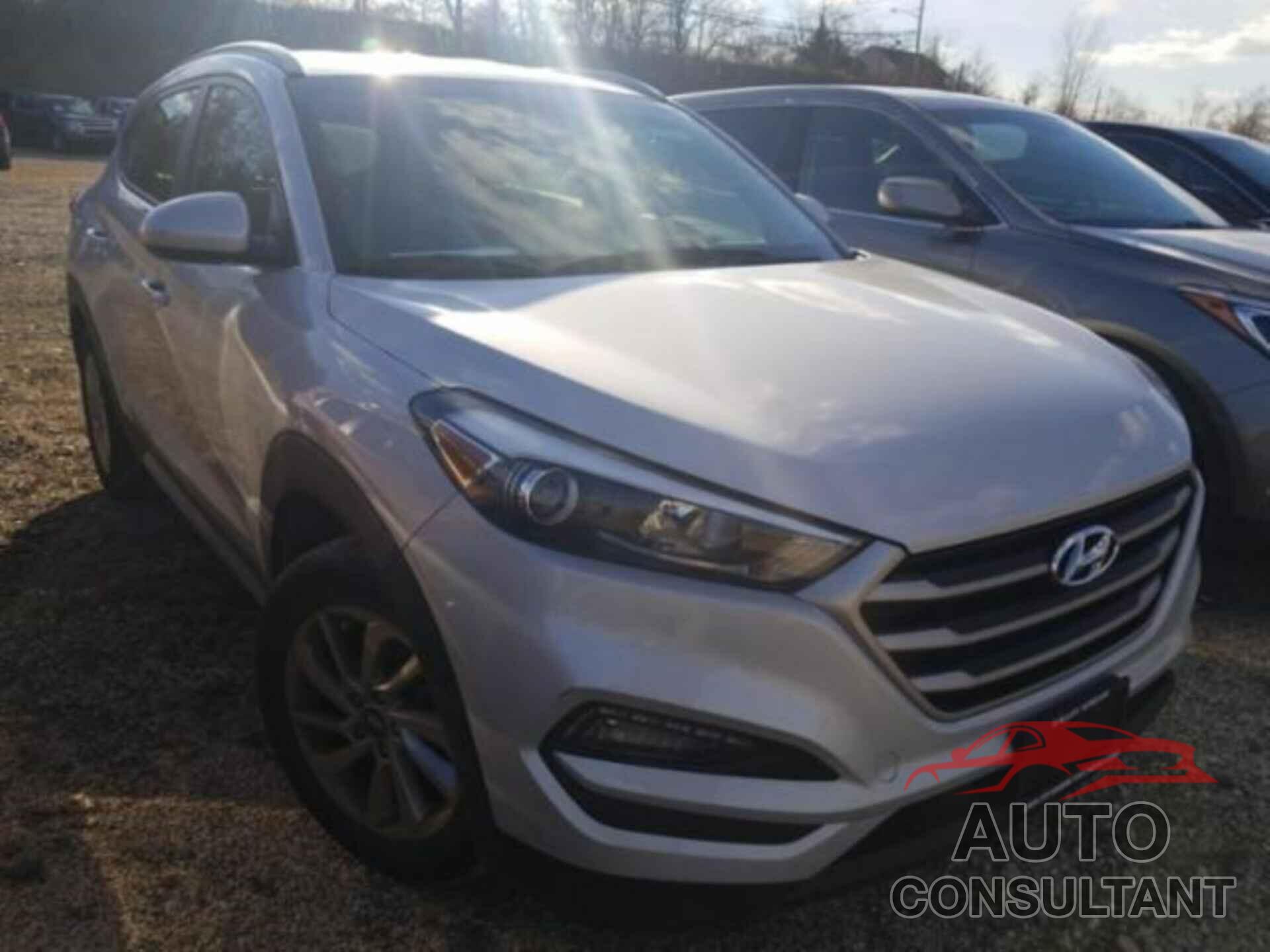 HYUNDAI TUCSON 2017 - KM8J3CA42HU574761