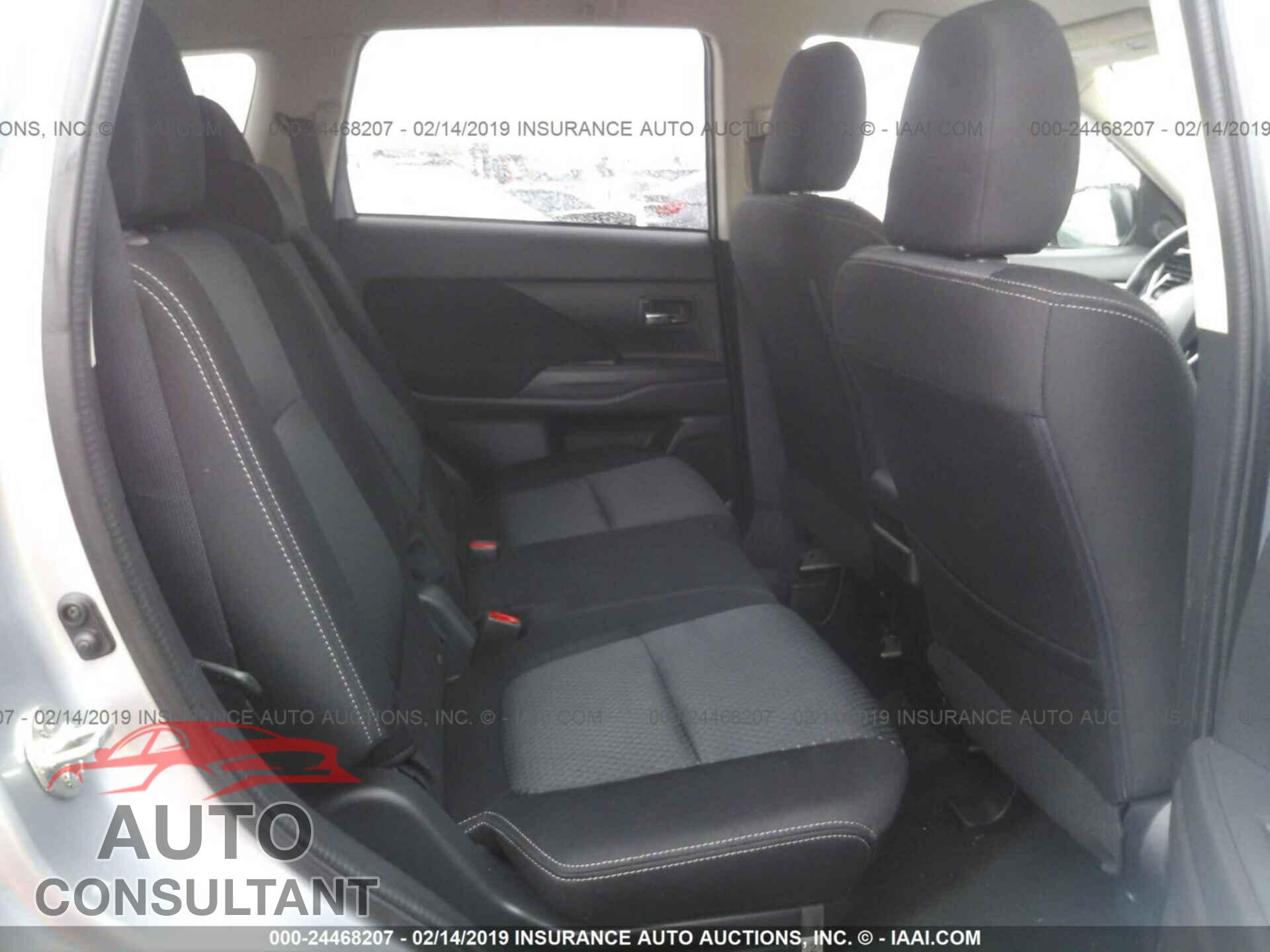 MITSUBISHI OUTLANDER 2017 - JA4AD2A37HZ043992