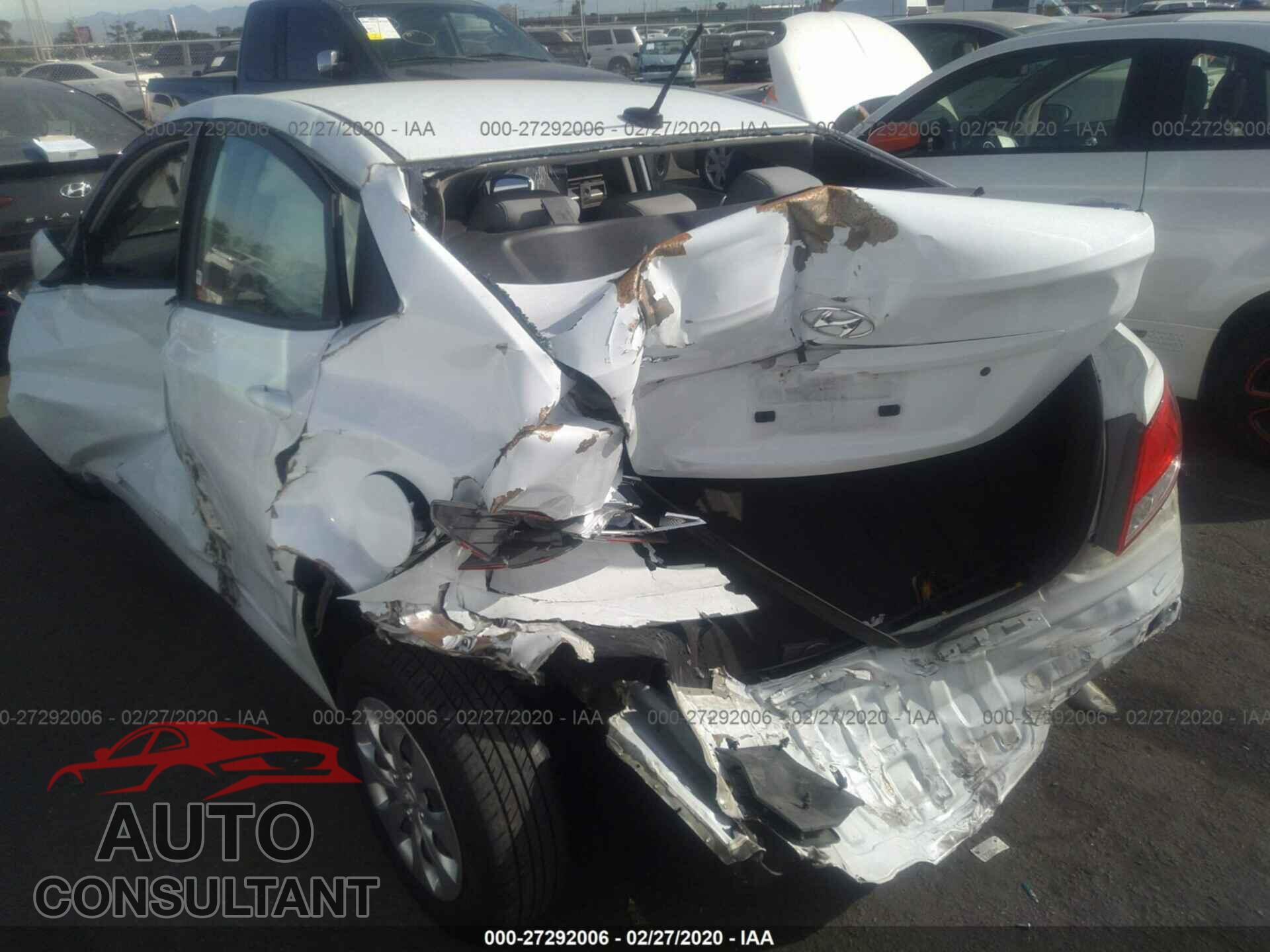 HYUNDAI ACCENT 2017 - KMHCT4AE3HU291888