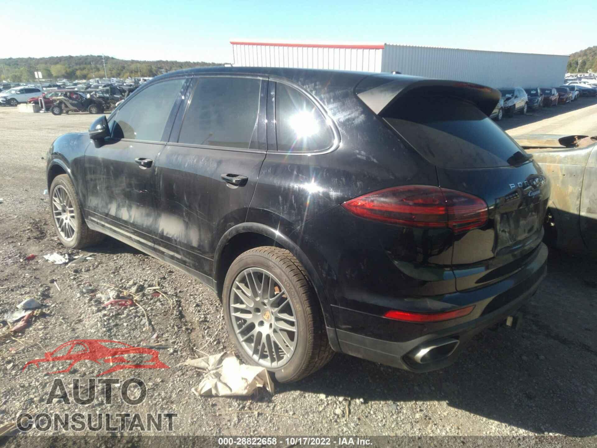 PORSCHE CAYENNE 2017 - WP1AA2A29HKA85612