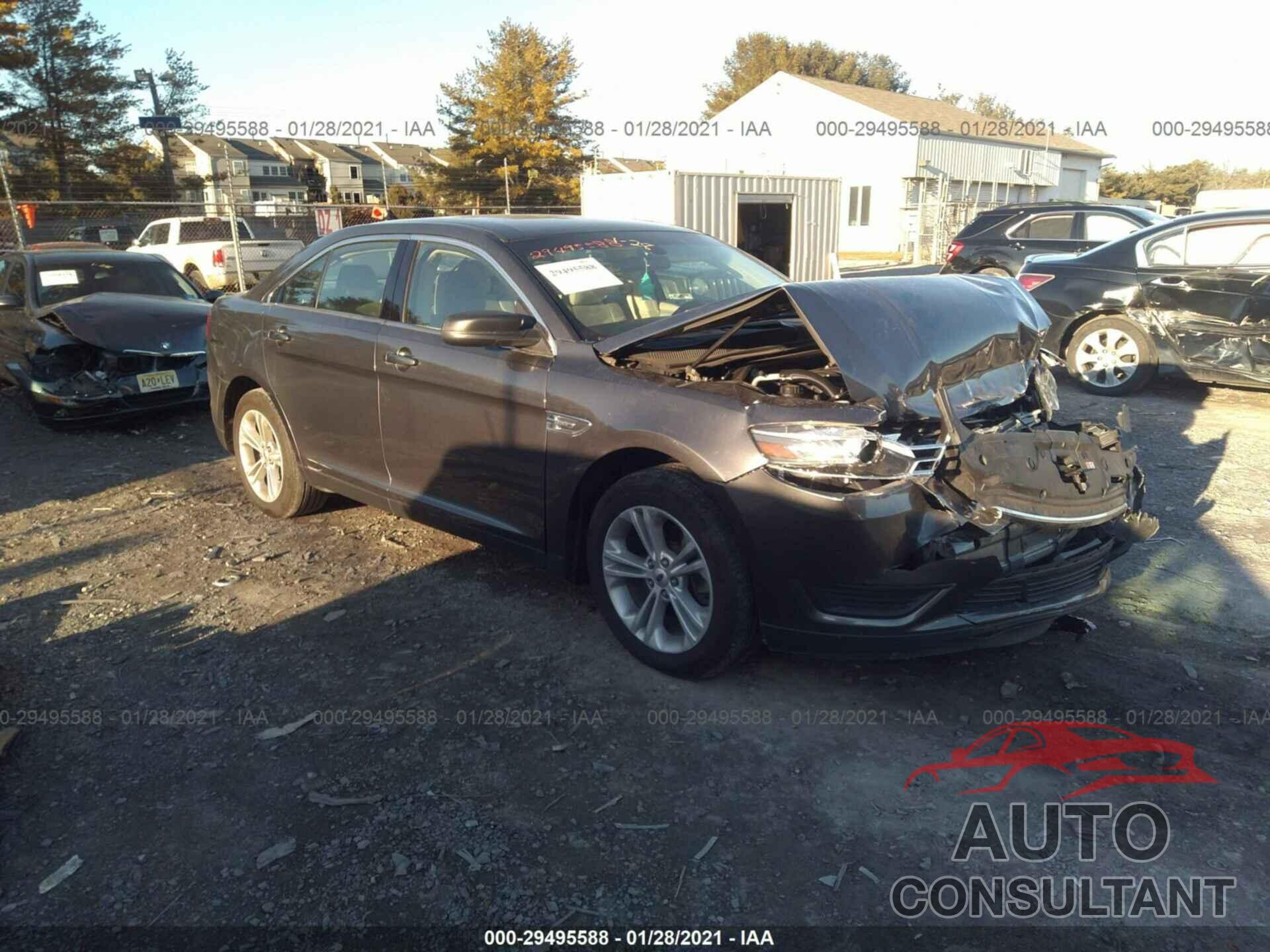 FORD TAURUS 2018 - 1FAHP2D80JG137271