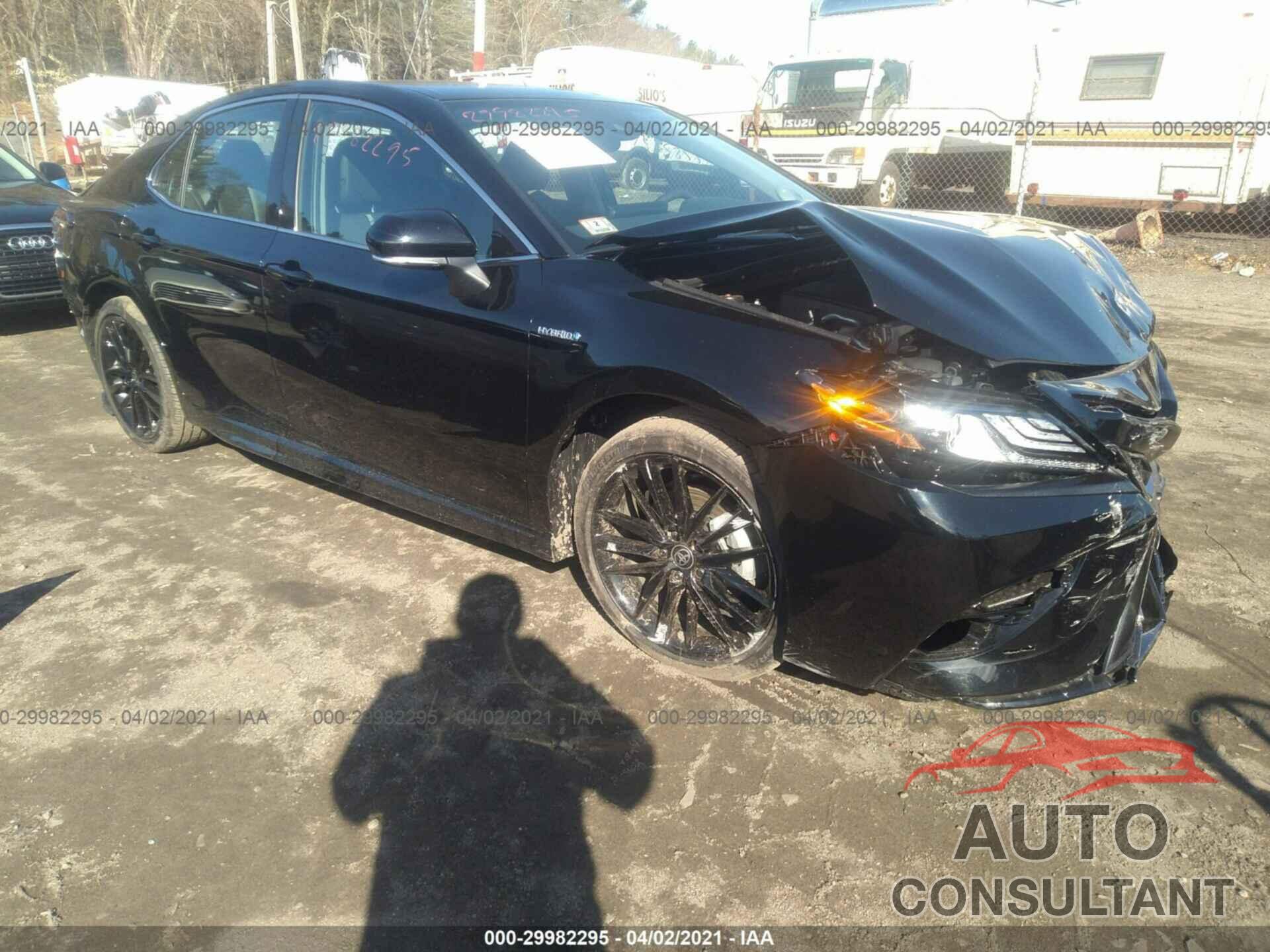 TOYOTA CAMRY 2021 - 4T1K31AK5MU022804