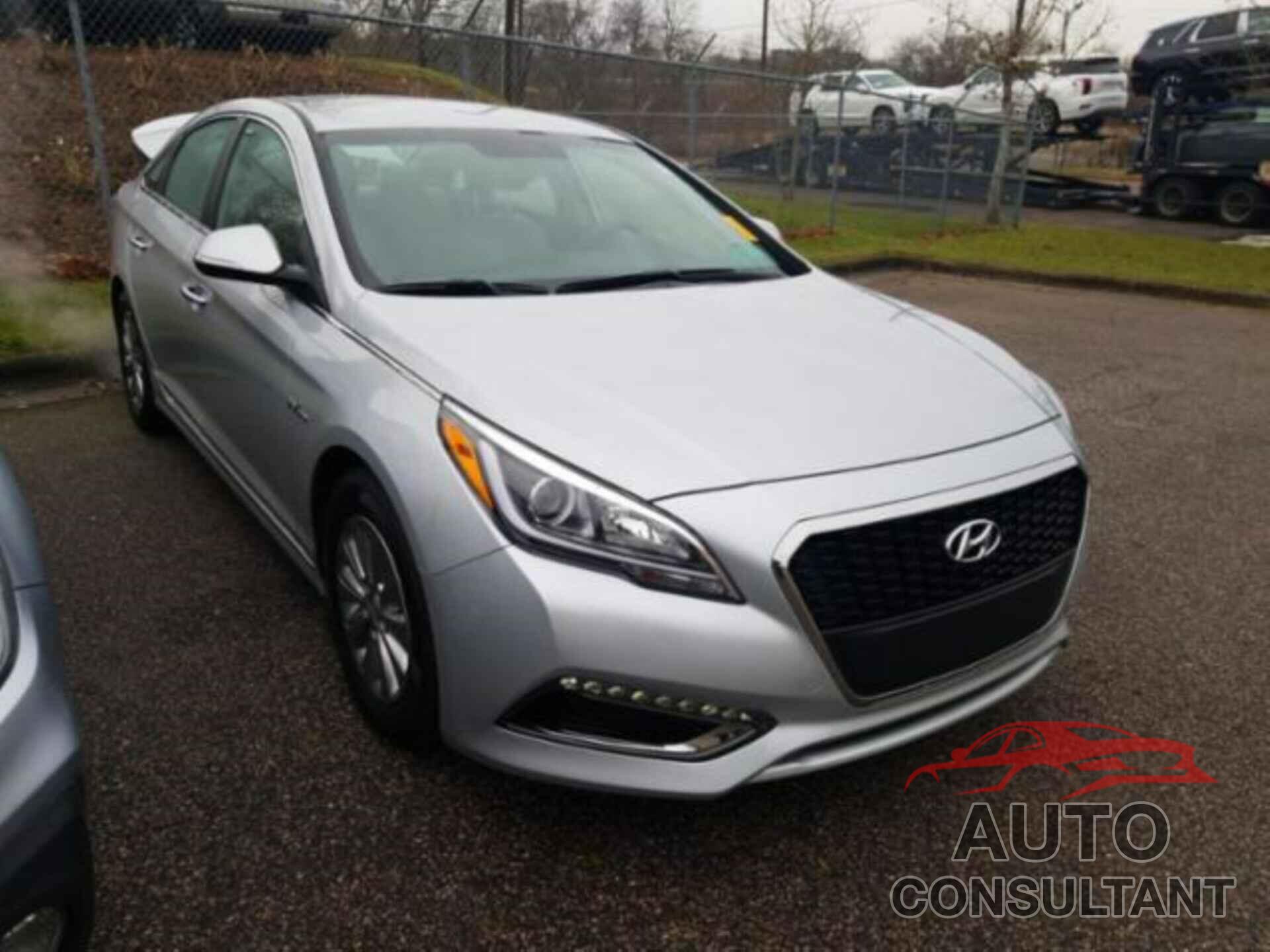 HYUNDAI SONATA HYBRID 2017 - KMHE24L12HA059726