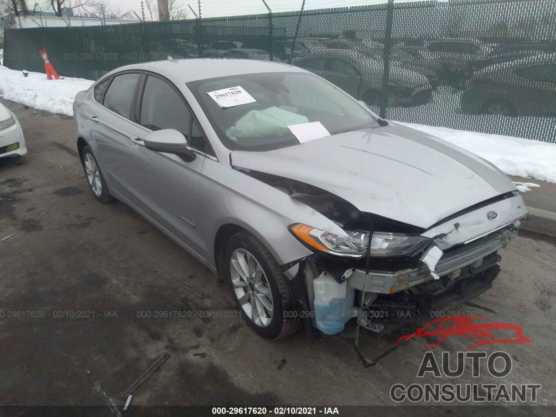 FORD FUSION HYBRID 2019 - 3FA6P0LUXKR238239