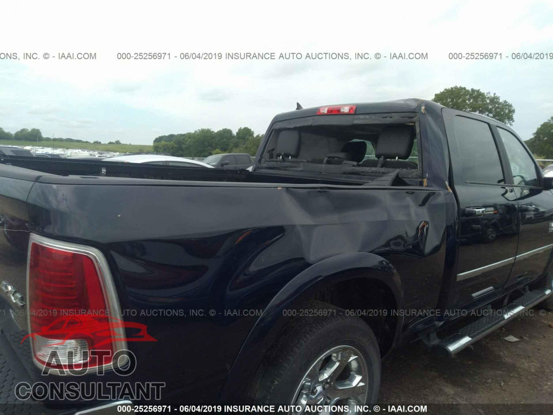 RAM 1500 2017 - 1C6RR7VM4HS686441