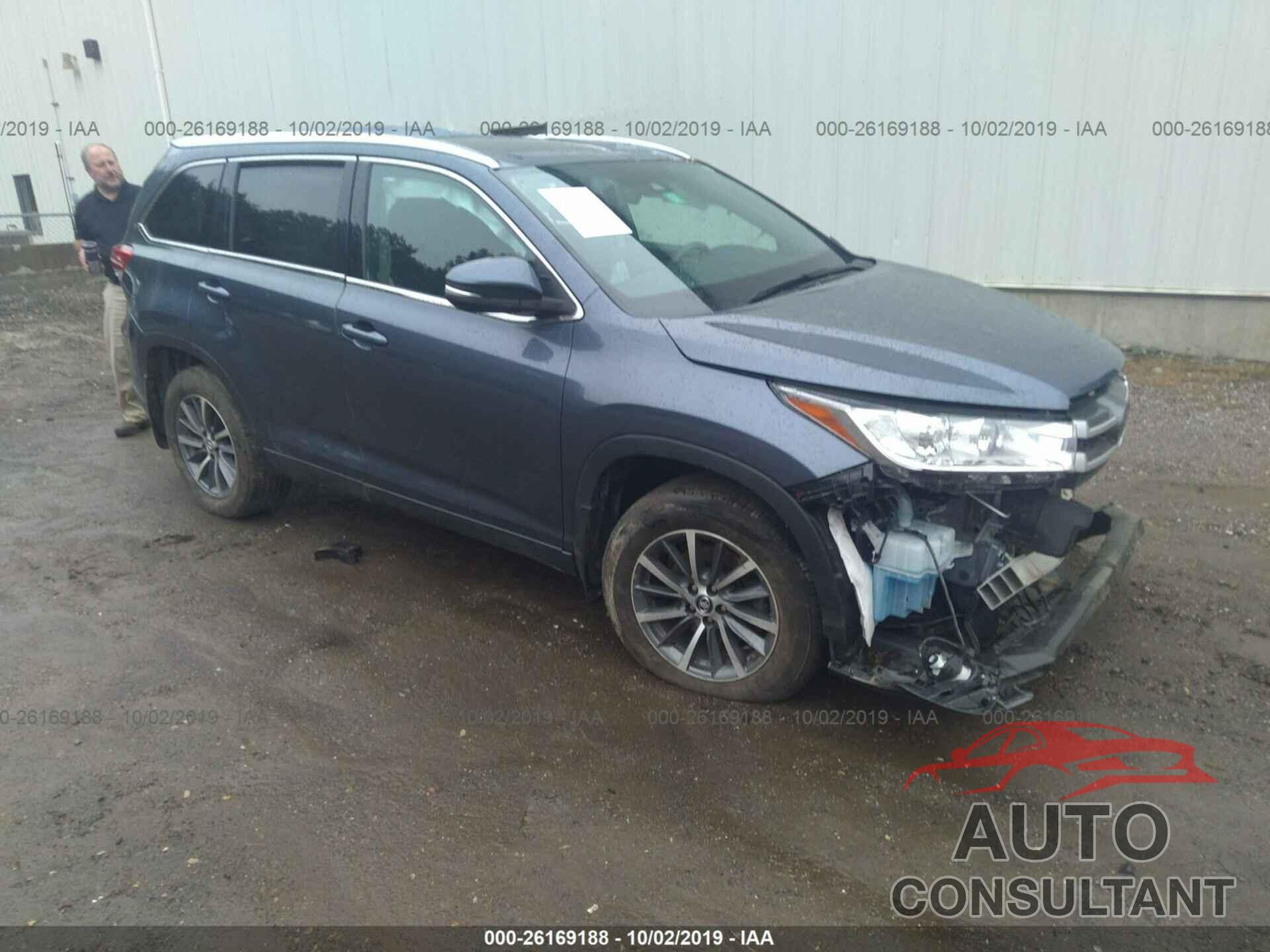 TOYOTA HIGHLANDER 2018 - 5TDJZRFH1JS871127