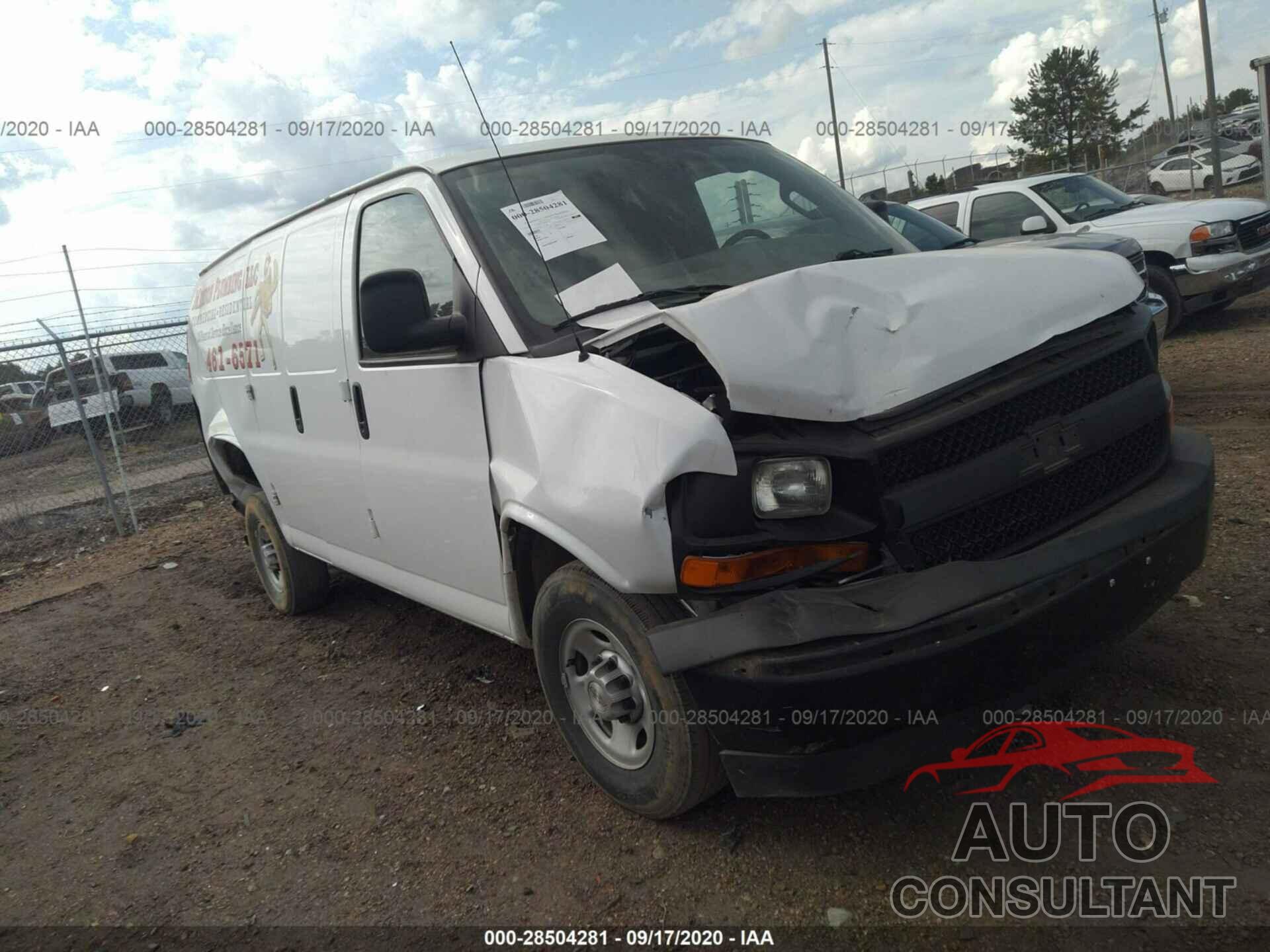 CHEVROLET EXPRESS CARGO VAN 2017 - 1GCWGAFG5H1124299