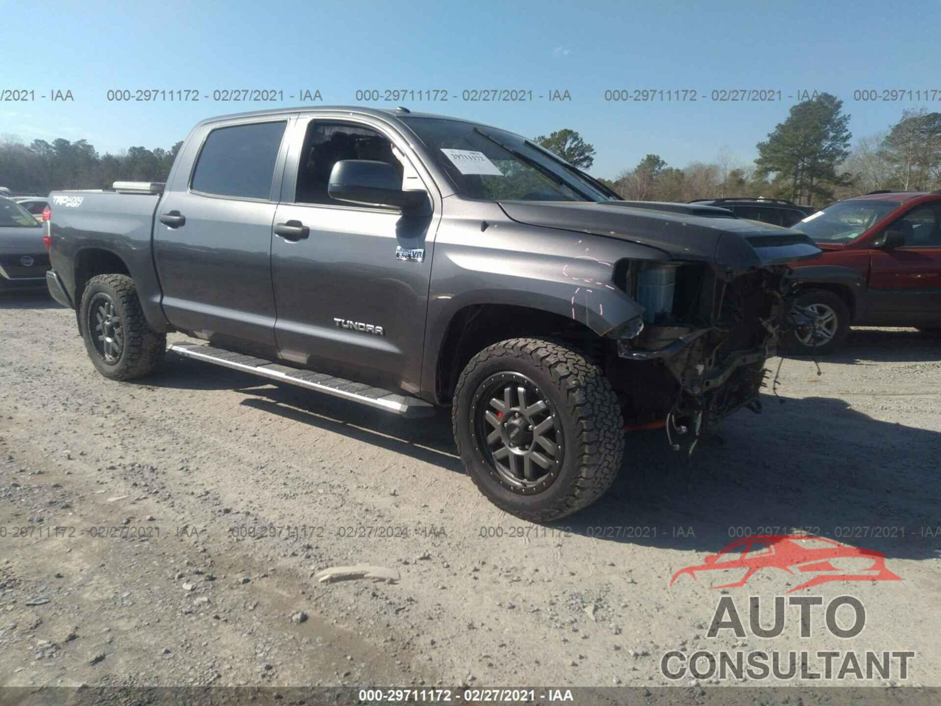 TOYOTA TUNDRA 4WD 2018 - 5TFDW5F12JX709812