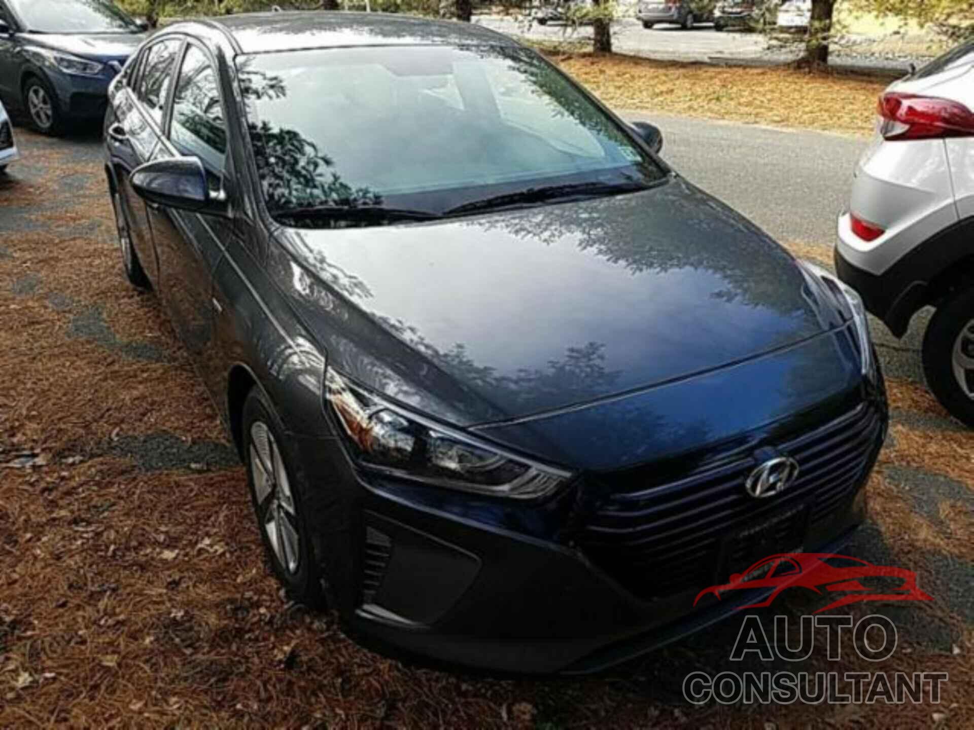 HYUNDAI IONIQ HYBRID 2018 - KMHC65LC5JU065107