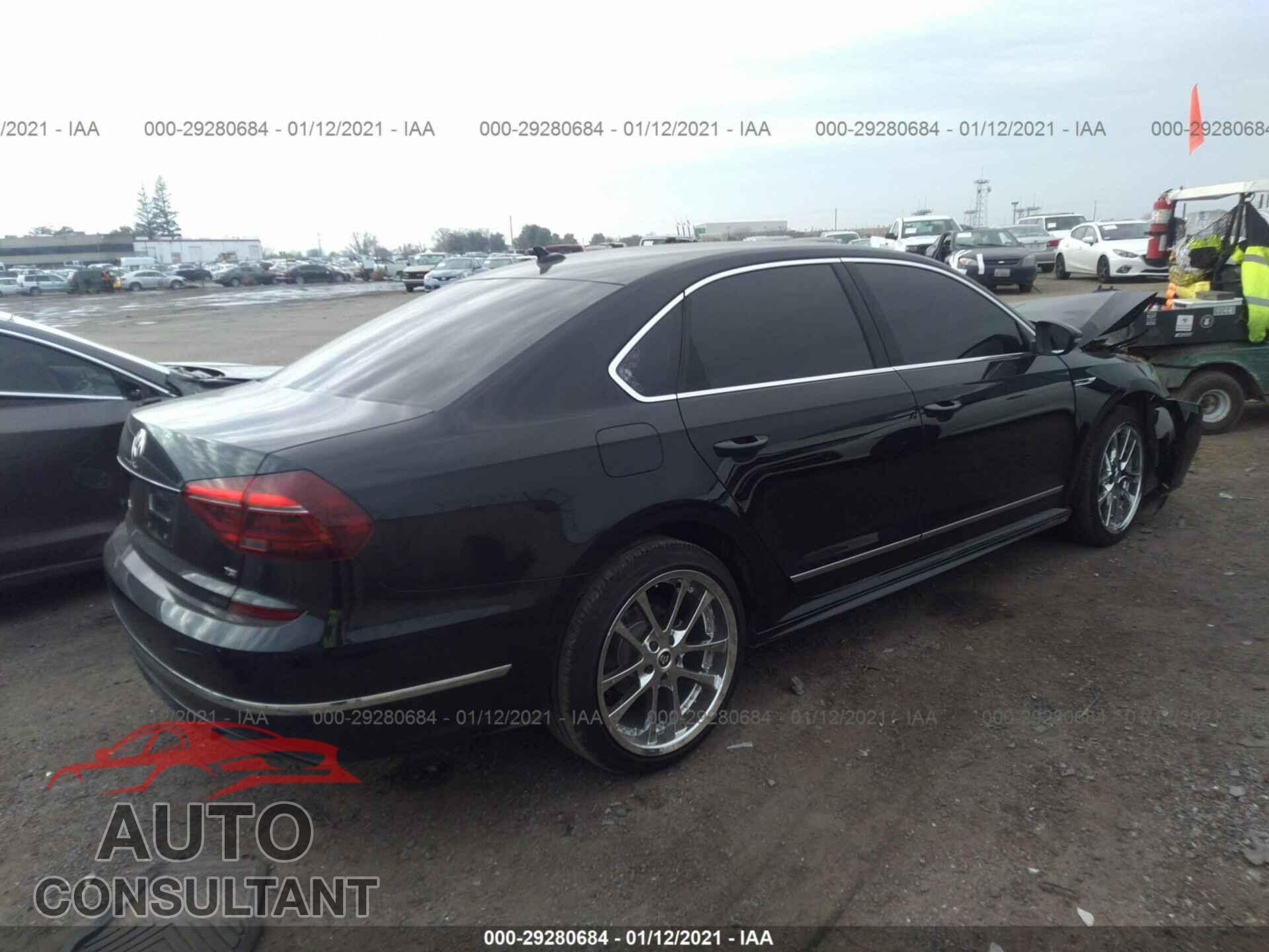 VOLKSWAGEN PASSAT 2017 - 1VWDT7A31HC072424