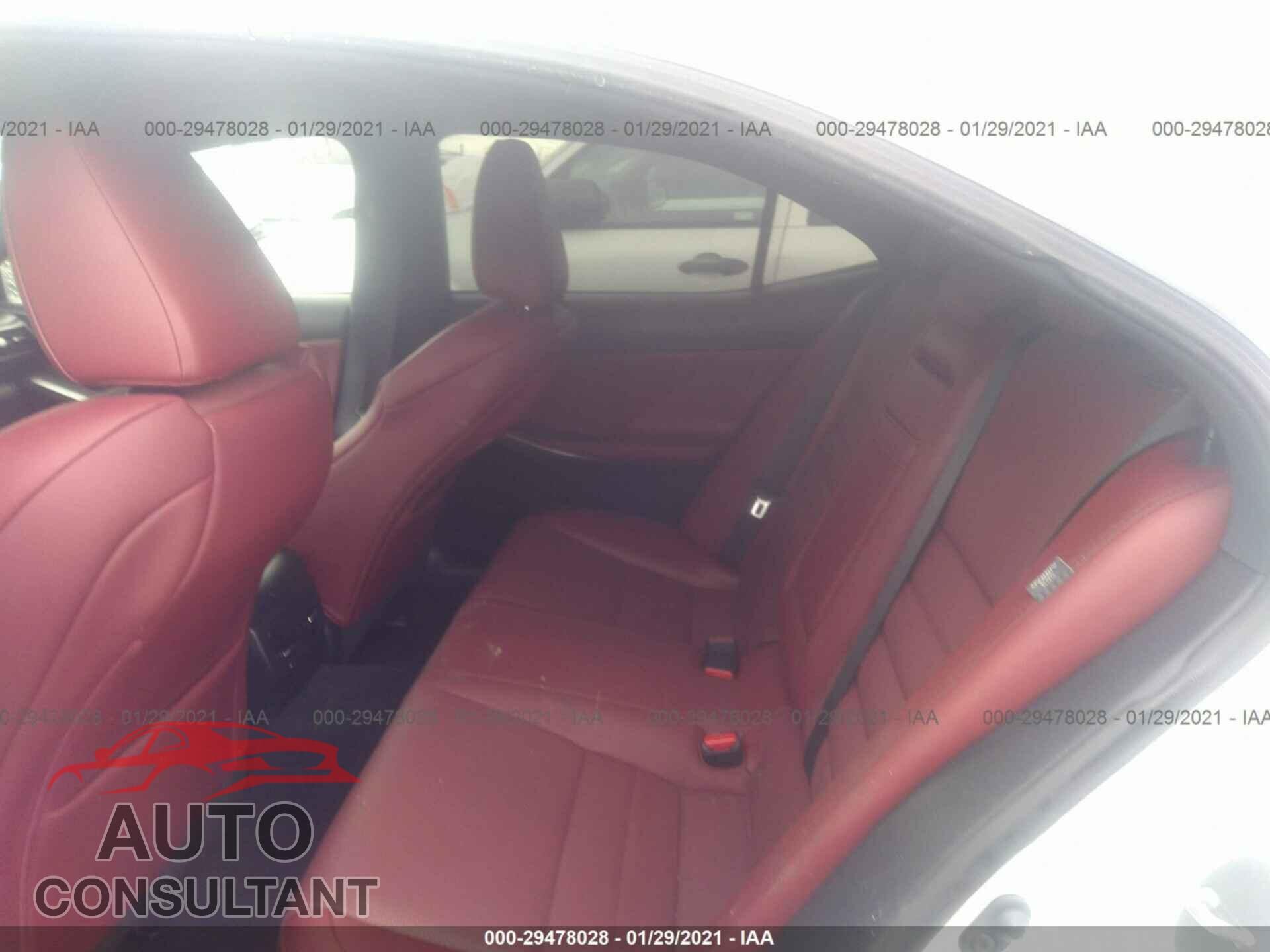 LEXUS IS 2018 - JTHBA1D29J5077850