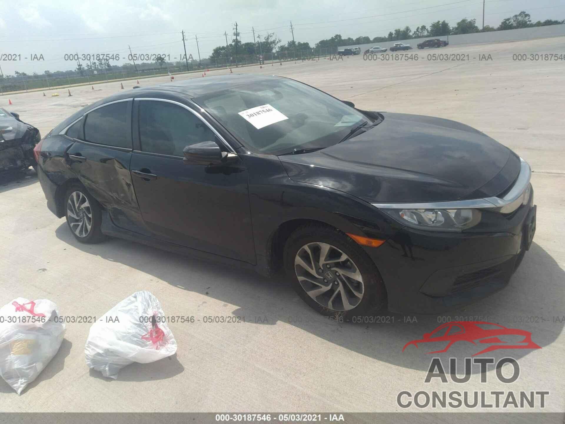 HONDA CIVIC SEDAN 2018 - 2HGFC2F77JH575941