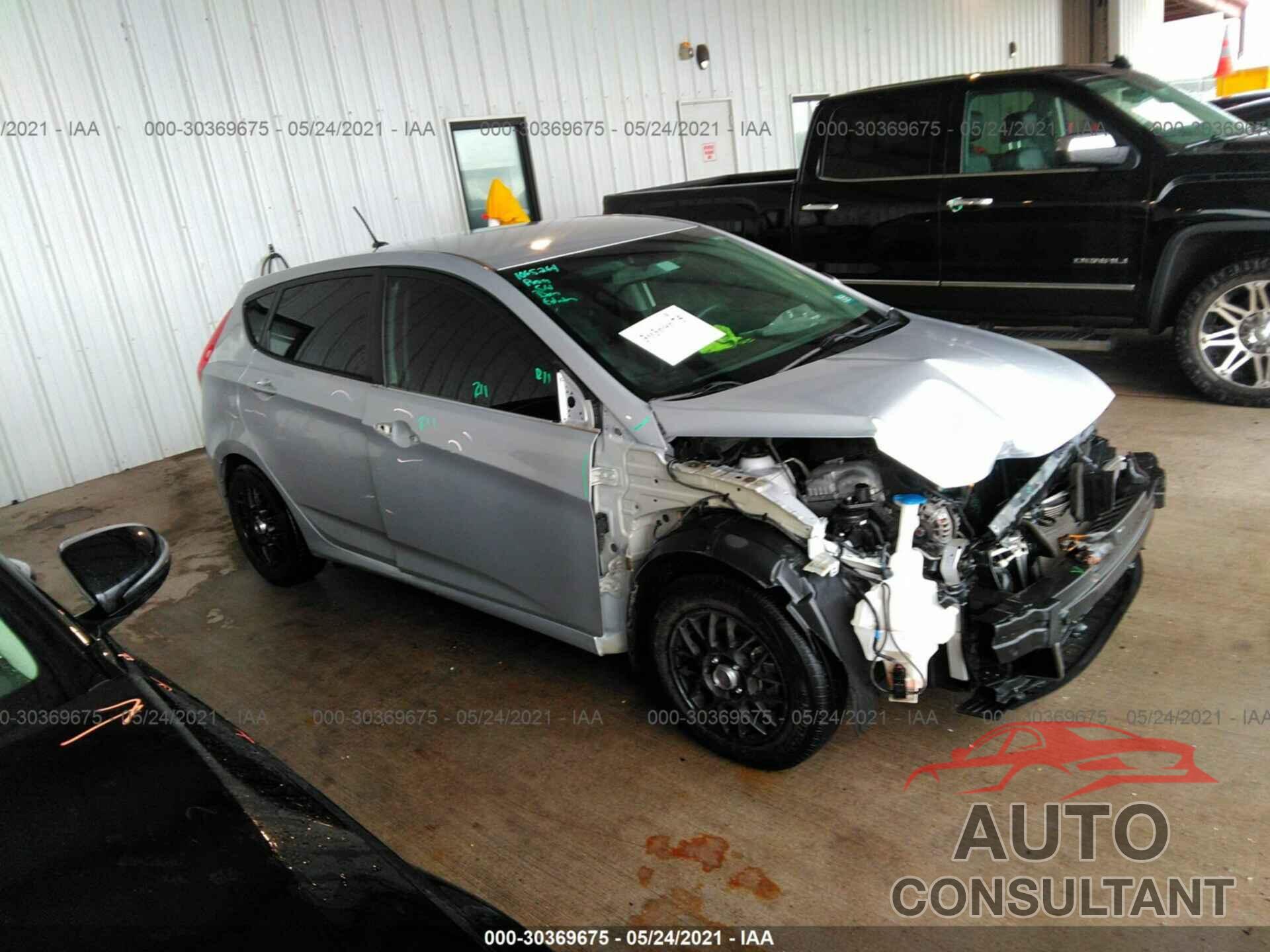 HYUNDAI ACCENT 2017 - KMHCT5AE2HU300991