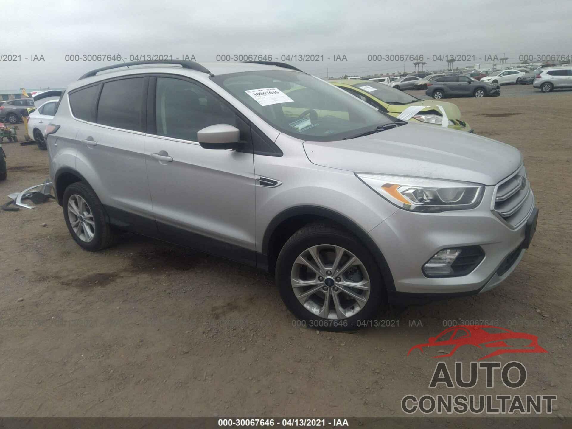 FORD ESCAPE 2017 - 1FMCU0G90HUE36921