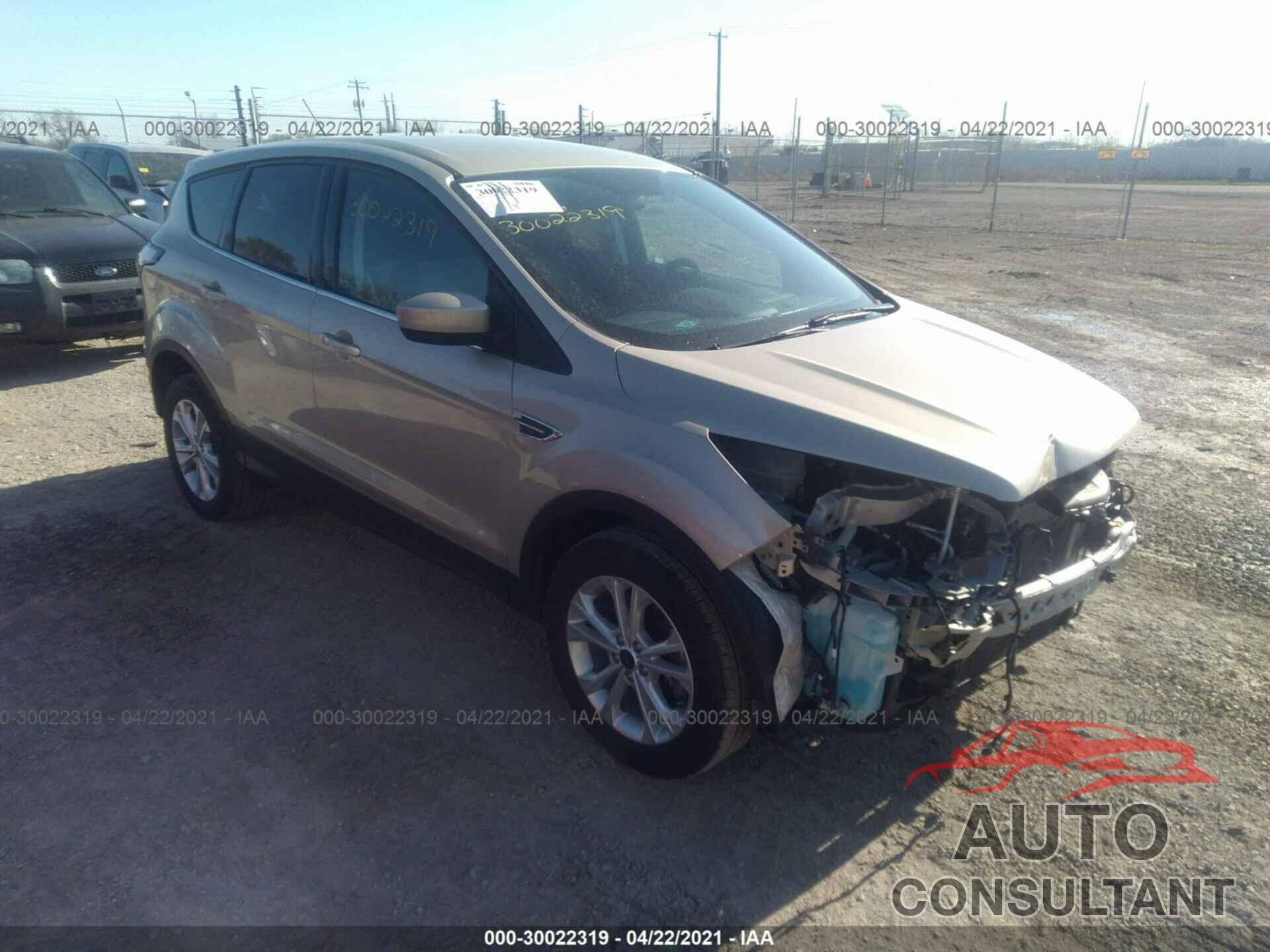 FORD ESCAPE 2017 - 1FMCU9GD1HUF08122